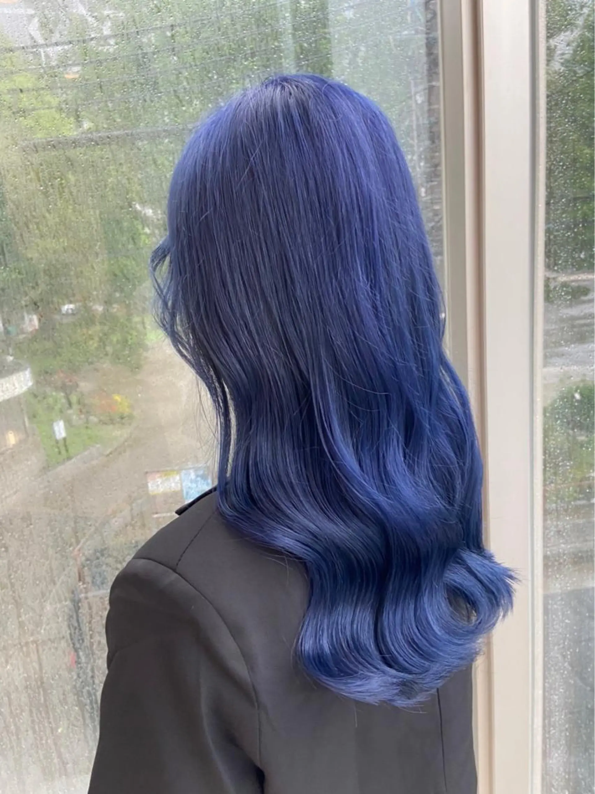 ロング カラー ブルーカラー 鈴木/ミルクティー/ ブリーチ/ボブ/のヘアスタイル