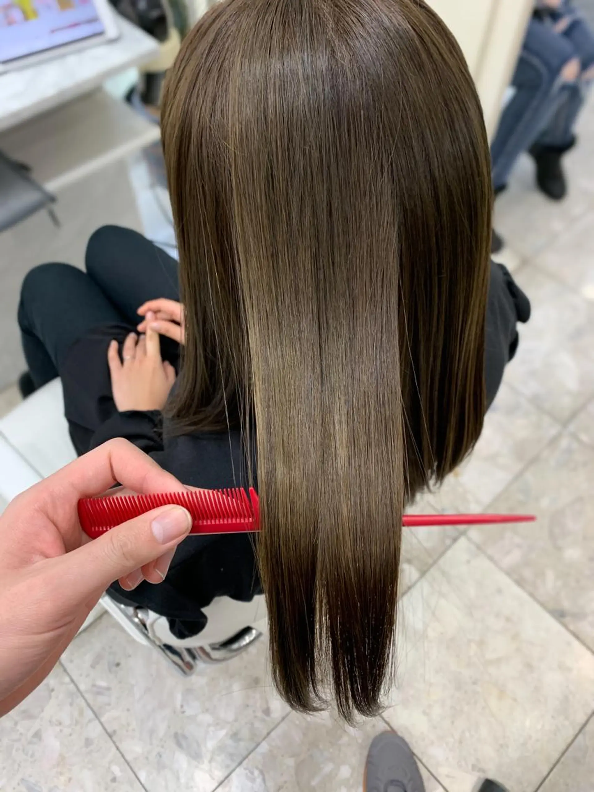 セミロング カラー 髪質改善 相武台ショート特化 💐川崎希💐のヘアスタイル