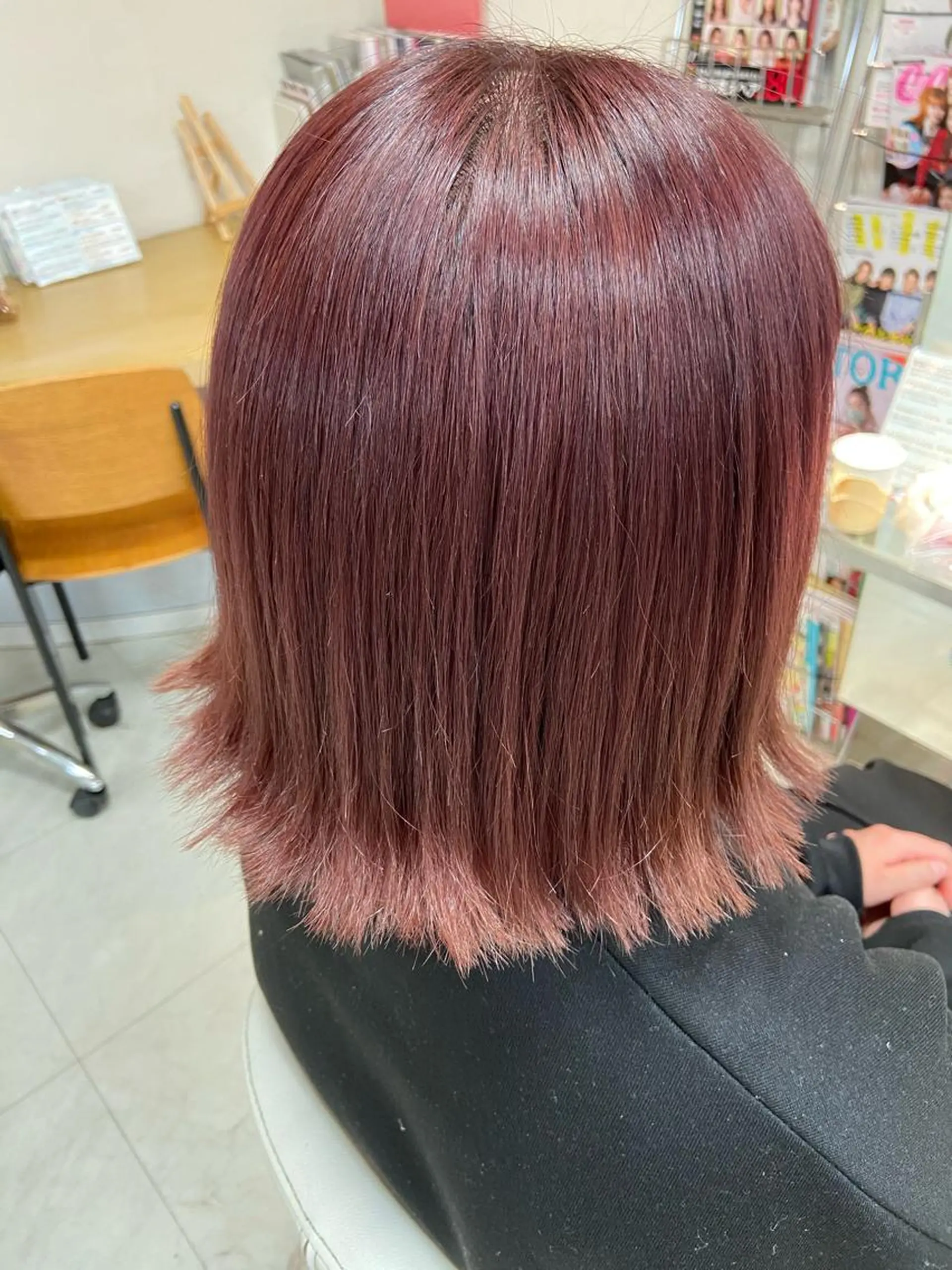 ショート カラー 切りっぱなしボブ ブリーチ ピンクカラー ボブ カット トリートメント 菊地 美憂のヘアスタイル