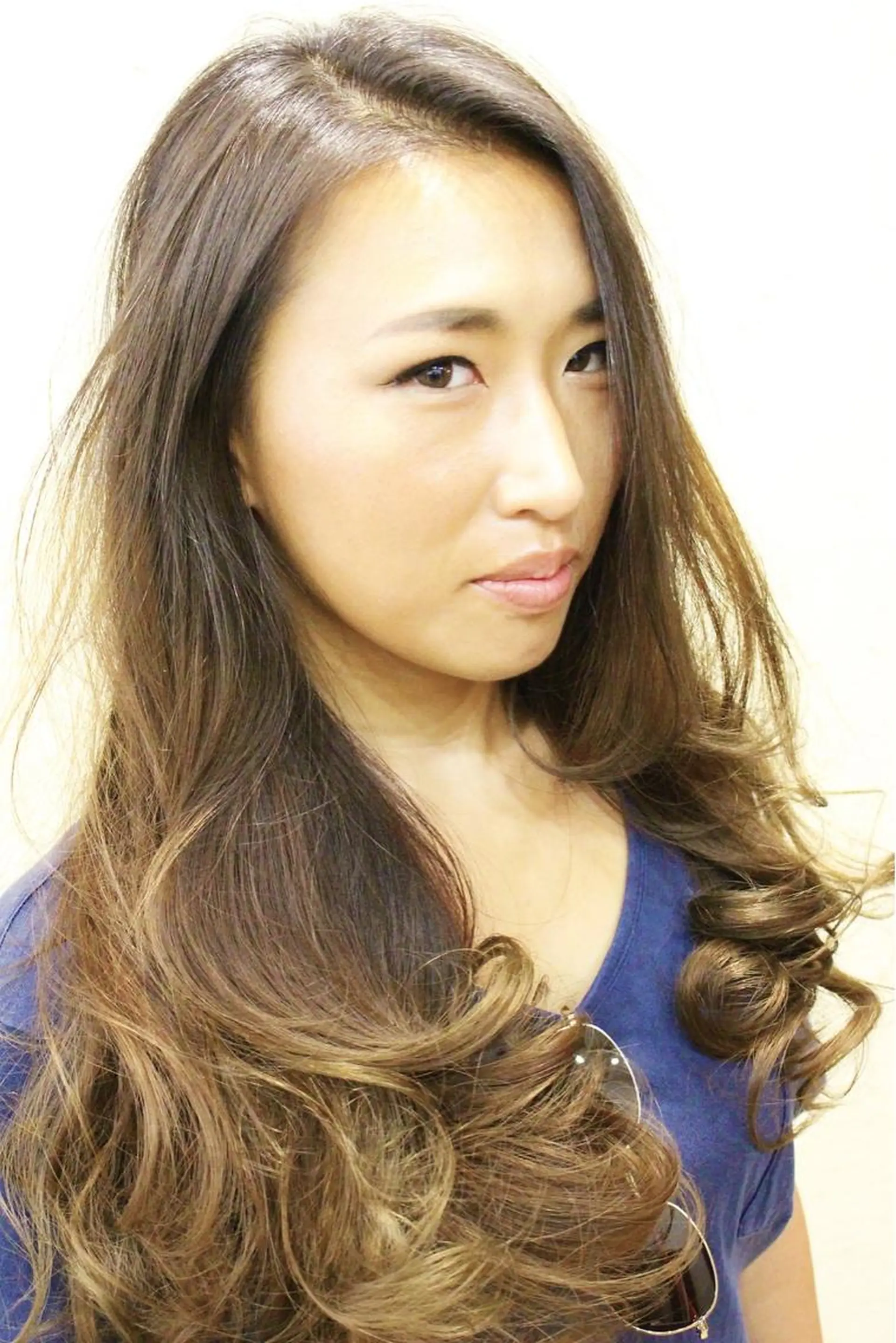 ロング カラー ブリーチ グラデーションカラー 野呂 隼人のヘアスタイル