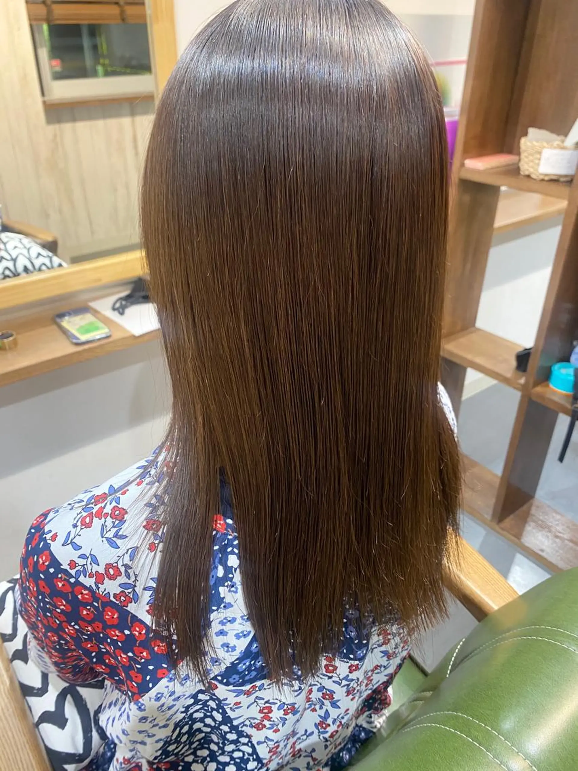 セミロング アッシュ 顔周りカット ハイライト 似合わせカット 小顔カット 【髪質改善・矯正 ・ハイライト】ハナカのヘアスタイル