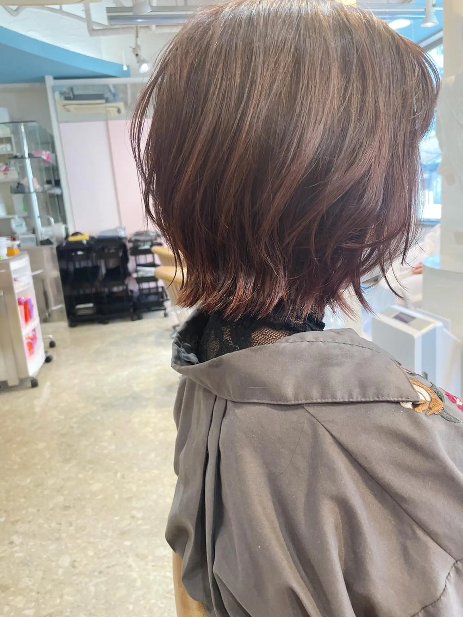 ショート カラー ボブ ウルフカット ウルフボブ 瀬川 雄太のヘアスタイル