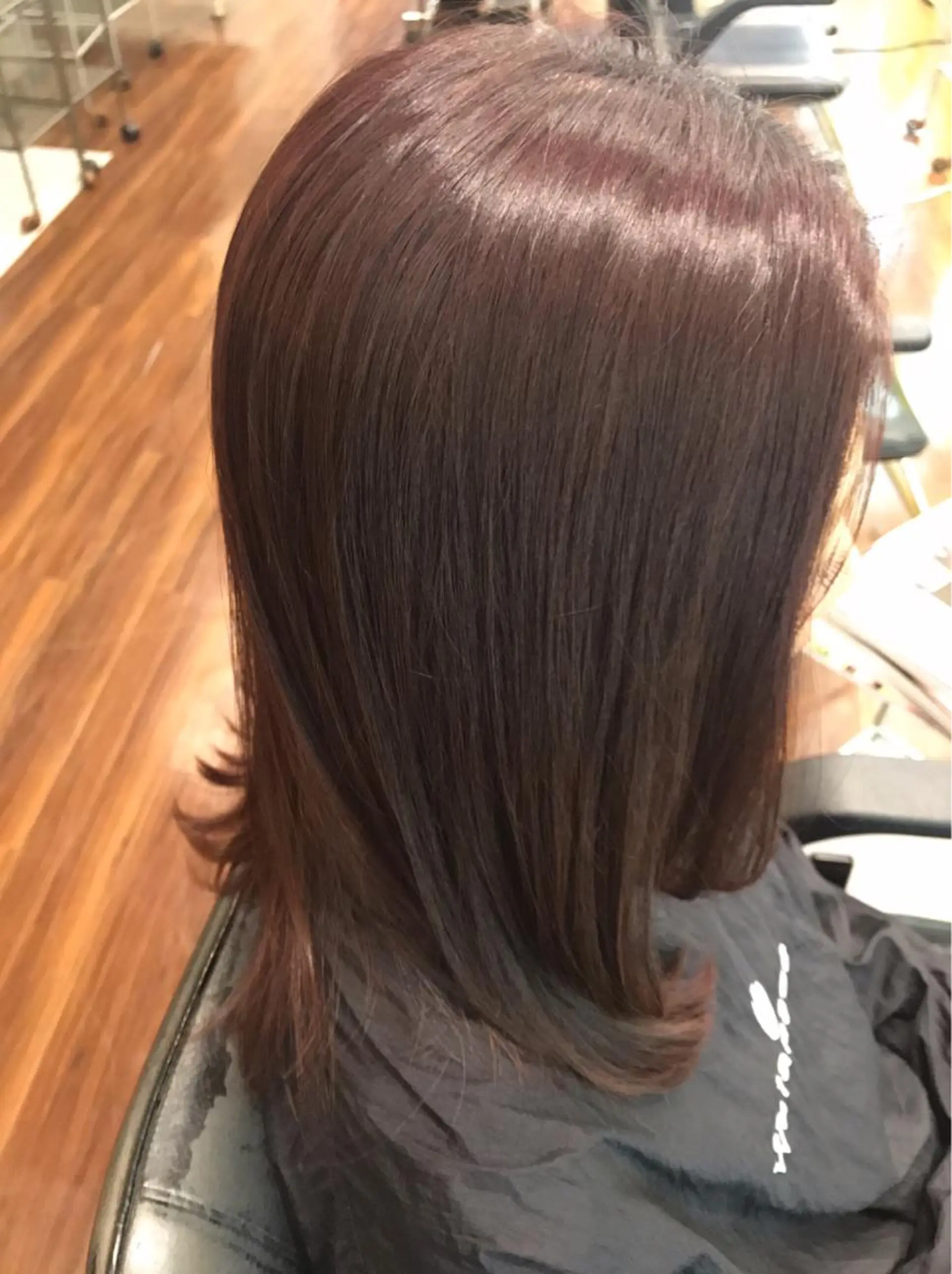 セミロング カラー ピンクカラー 髪質改善TR 透明感カラーHanaのヘアスタイル