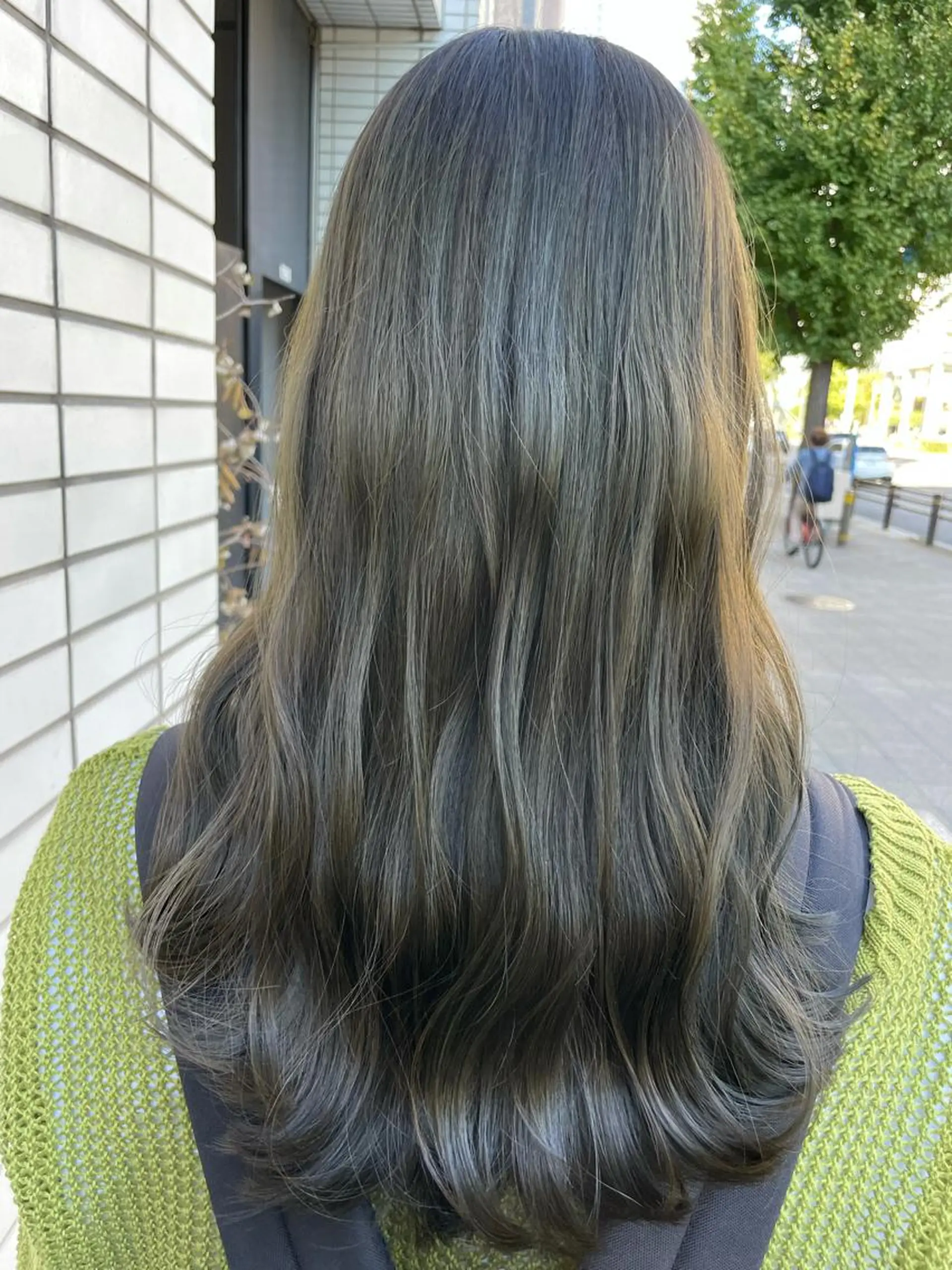 カラー ブリーチ ブリーチなしカラー オリーブカラー ヘアカラー 艶カラー ⭐️田中真緒のヘアスタイル