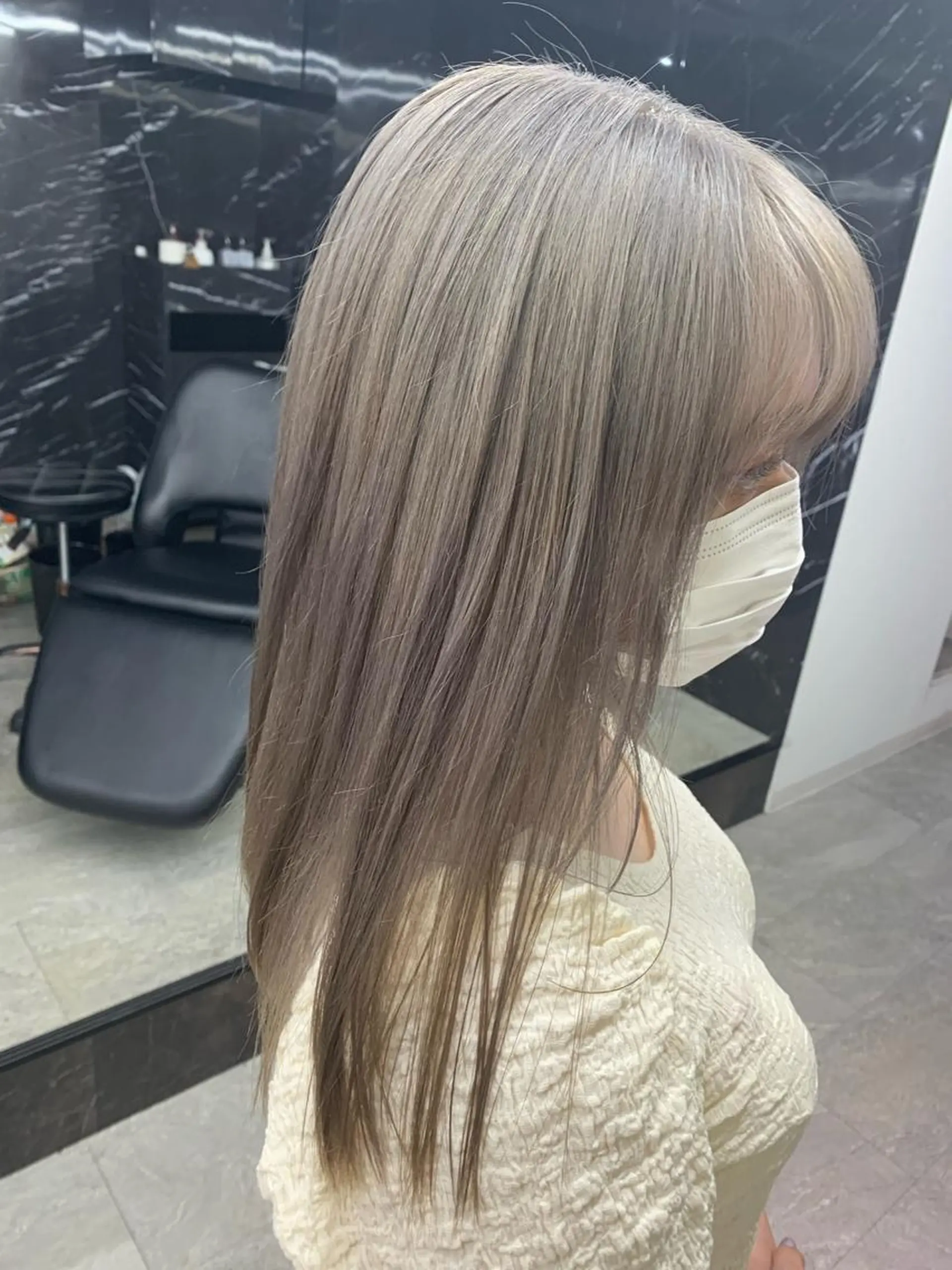 ロング カラー 韓国🤍ワンホンヘア みかん🇨🇳のヘアスタイル