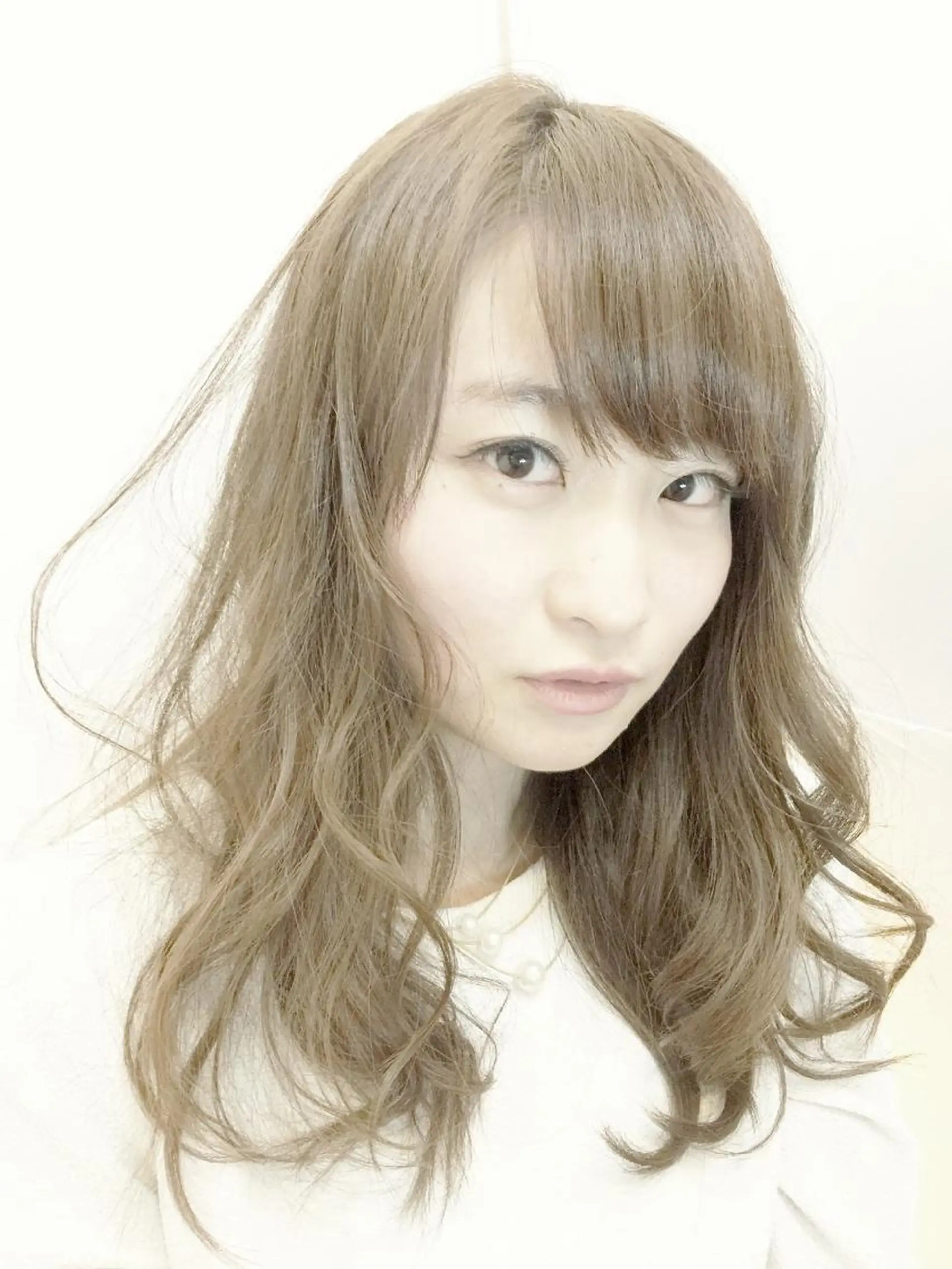 セミロング H所属・H (エイチ) 烏丸御池店のヘアスタイル