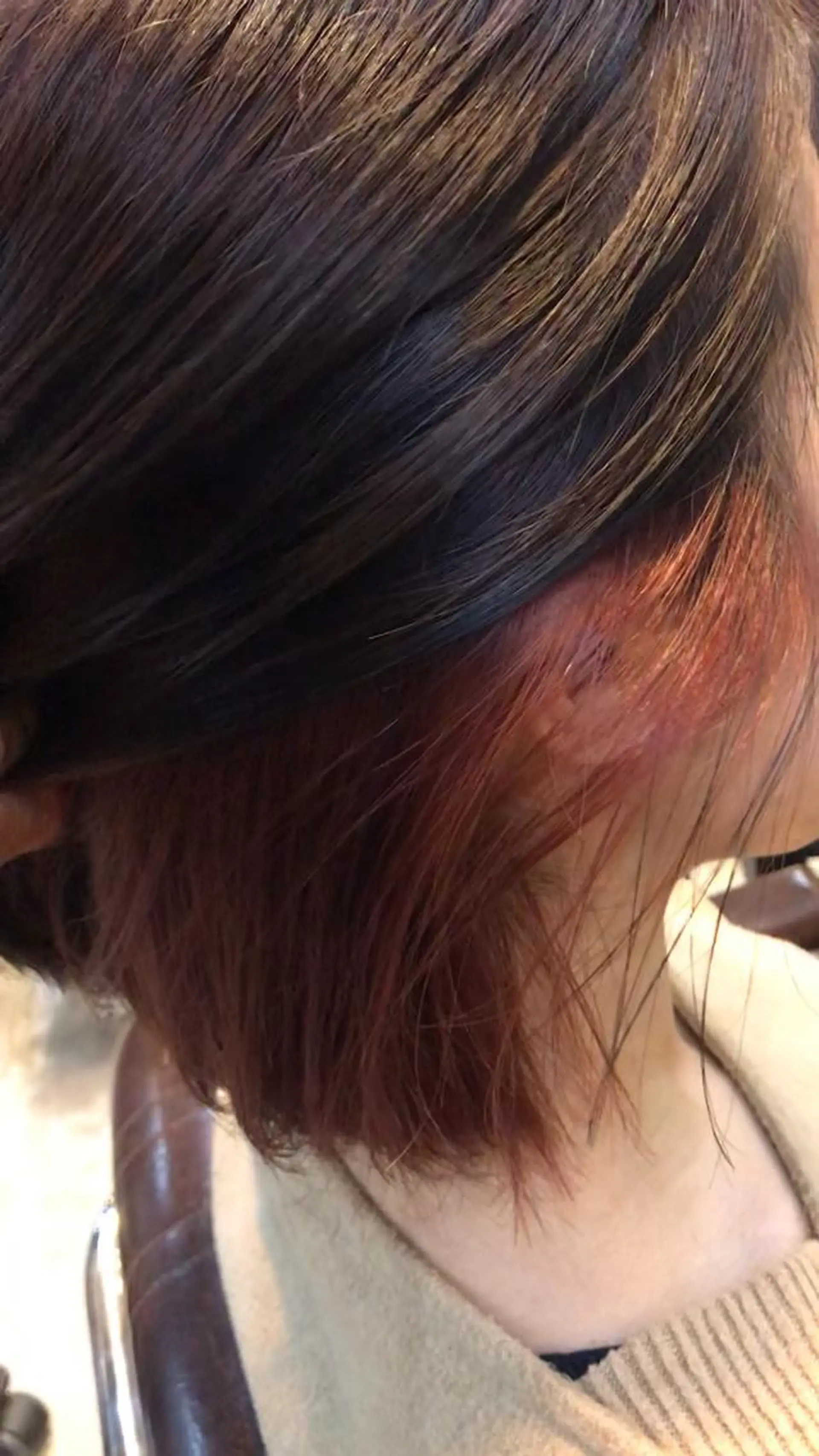 カラー インナーカラー ピンクカラー レッドカラー ヘアカラー ヘッドスパ 正分 真美のヘアスタイル