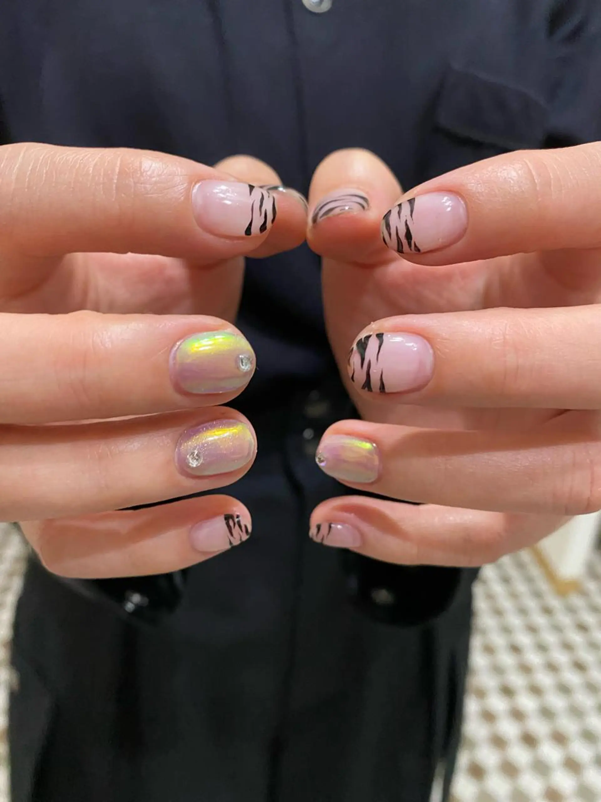 ネイル アニマル柄 フレンチネイル ハンドネイル 梶山 美月のネイルデザイン