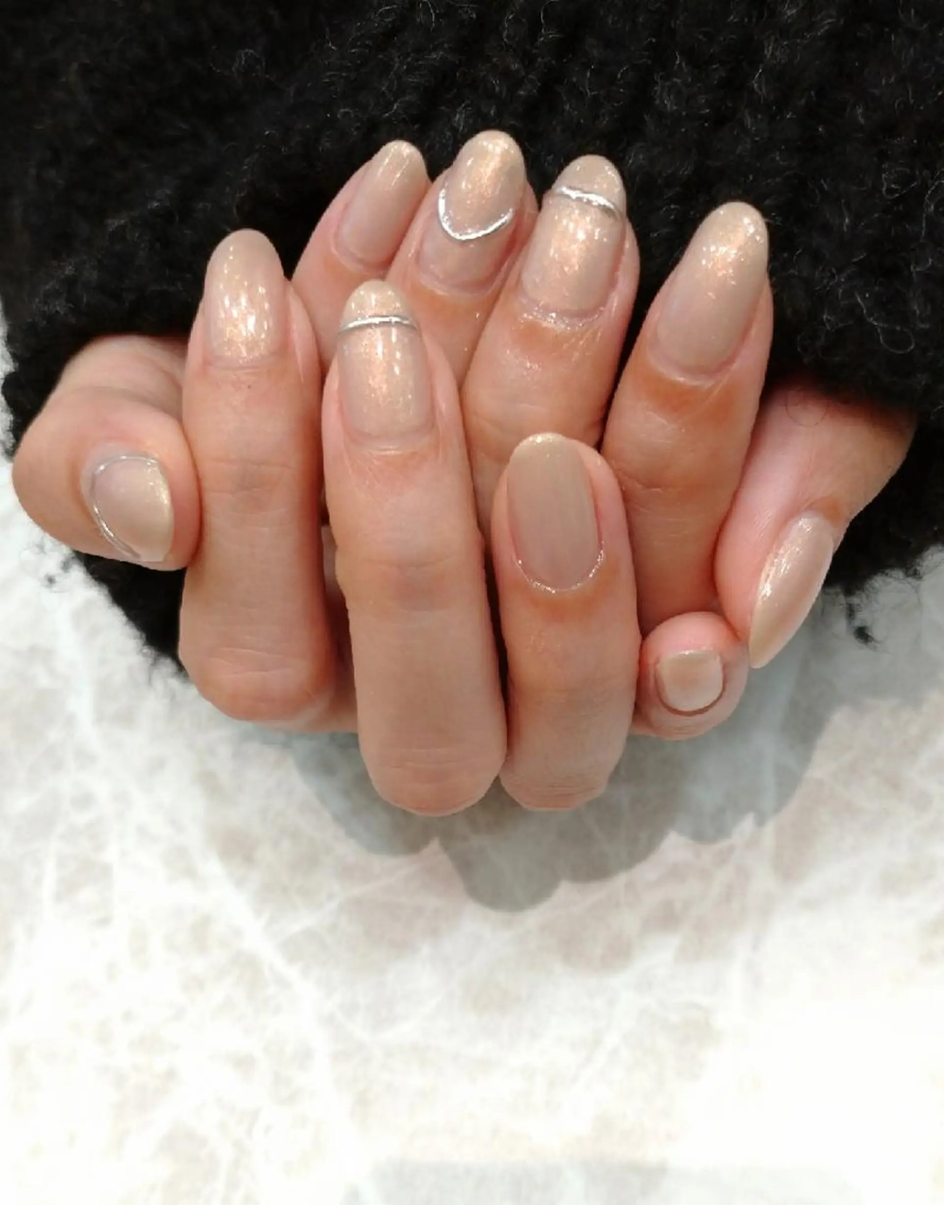 ネイル ジェルネイル ゴールド ミラーネイル ワンカラーネイル パラジェル ハンドネイル 會田 瑠衣のネイルデザイン