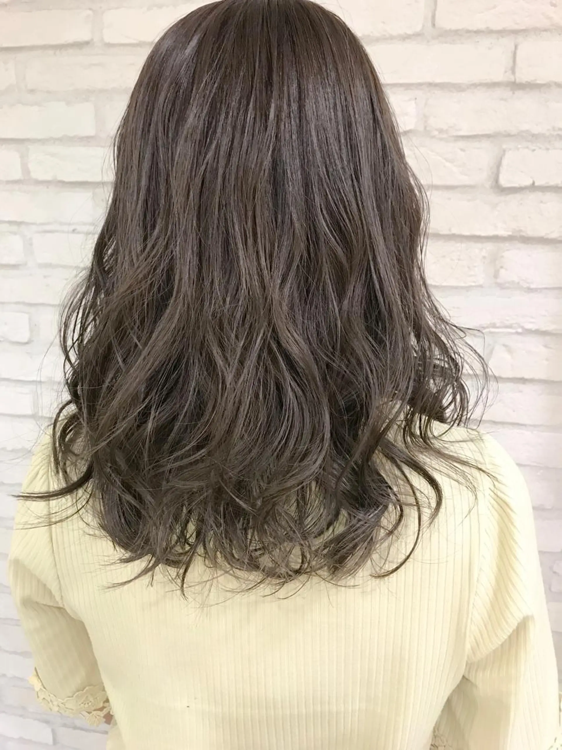 ミディアム カラー 横浜🍒ルーツカラー エクステ／RIEのヘアスタイル