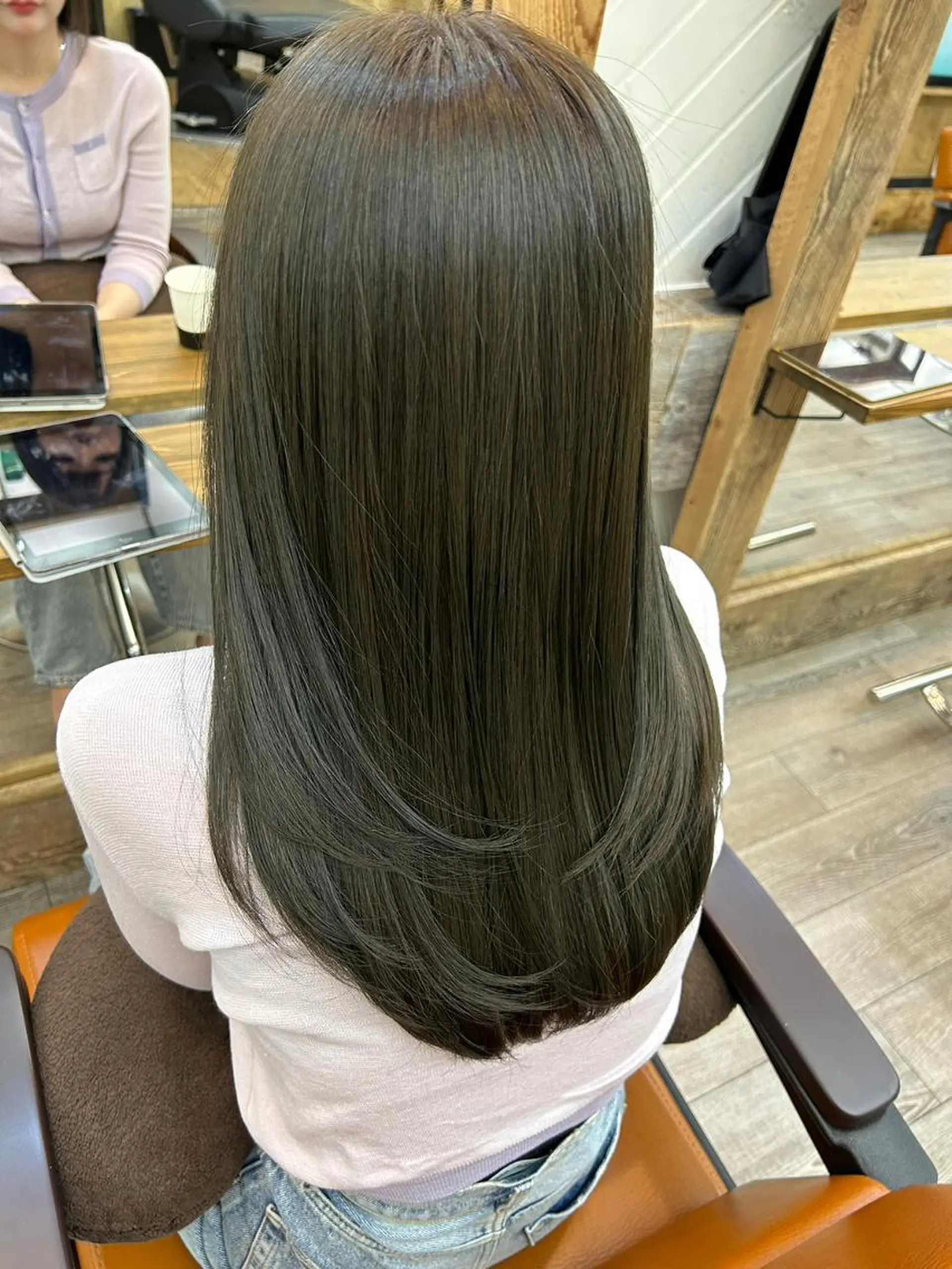 カラー ロング ブリーチ ケアブリーチ ダブルカラー イヤリングカラー ハイライトカラー カット ヘアカラー トリートメント N°sopo 札幌大通のヘアスタイル