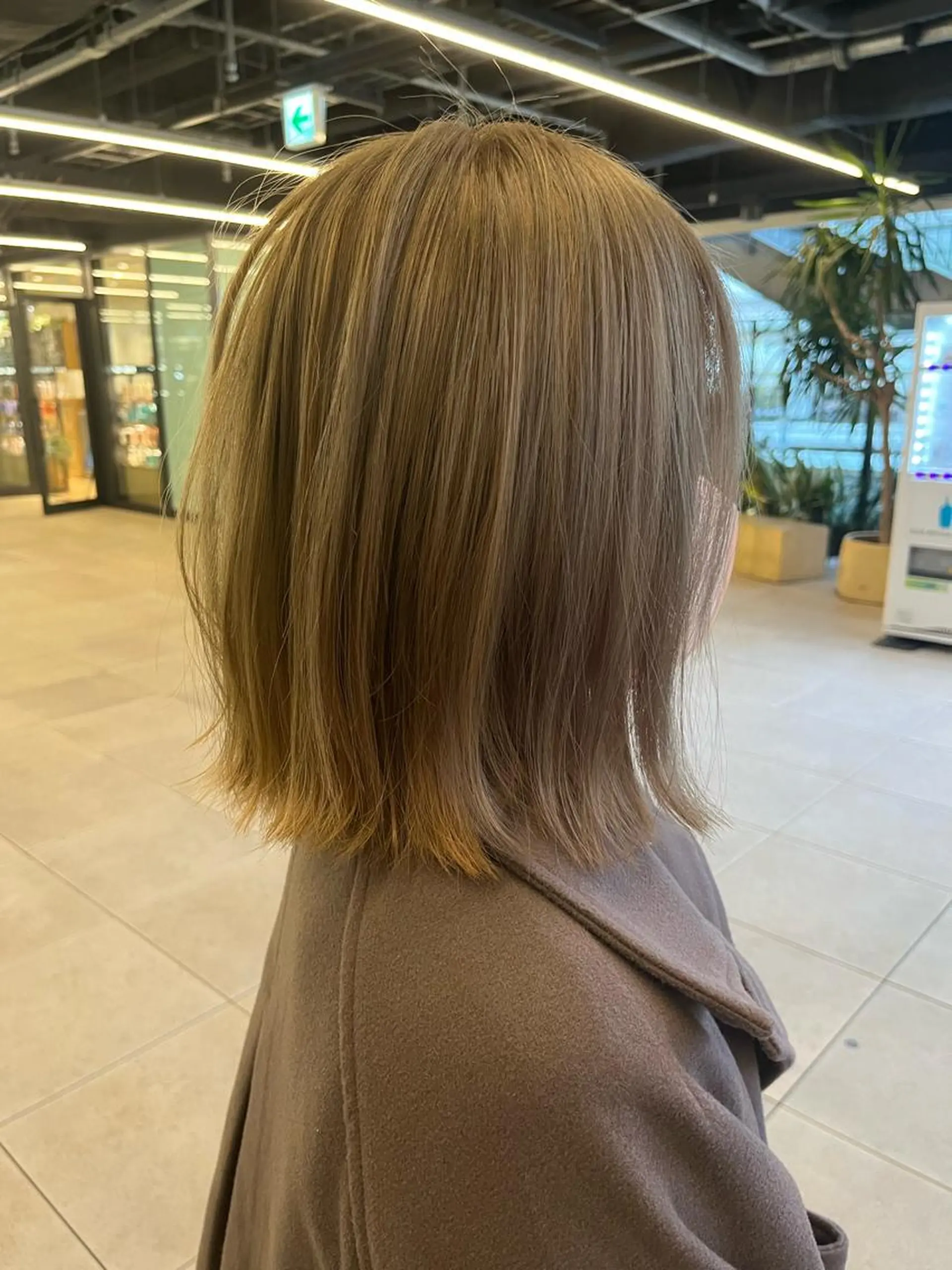 ミディアム カット ヘアカラー トリートメント PULSE yokohama所属・横浜駅/韓国レイヤー カット/髪質改善のヘアスタイル