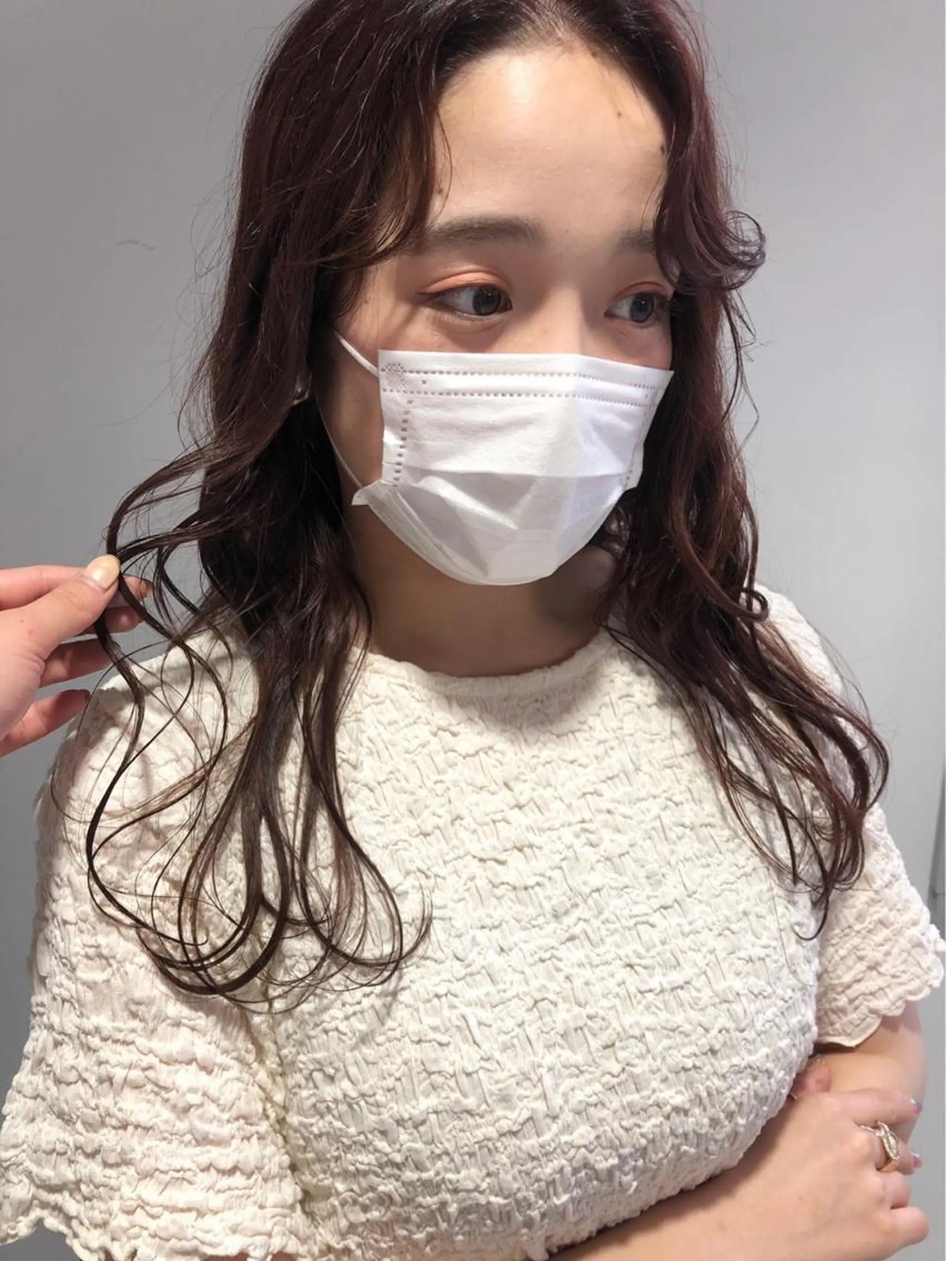 セミロング カラー ラベンダーカラー 遠藤 愛莉のヘアスタイル