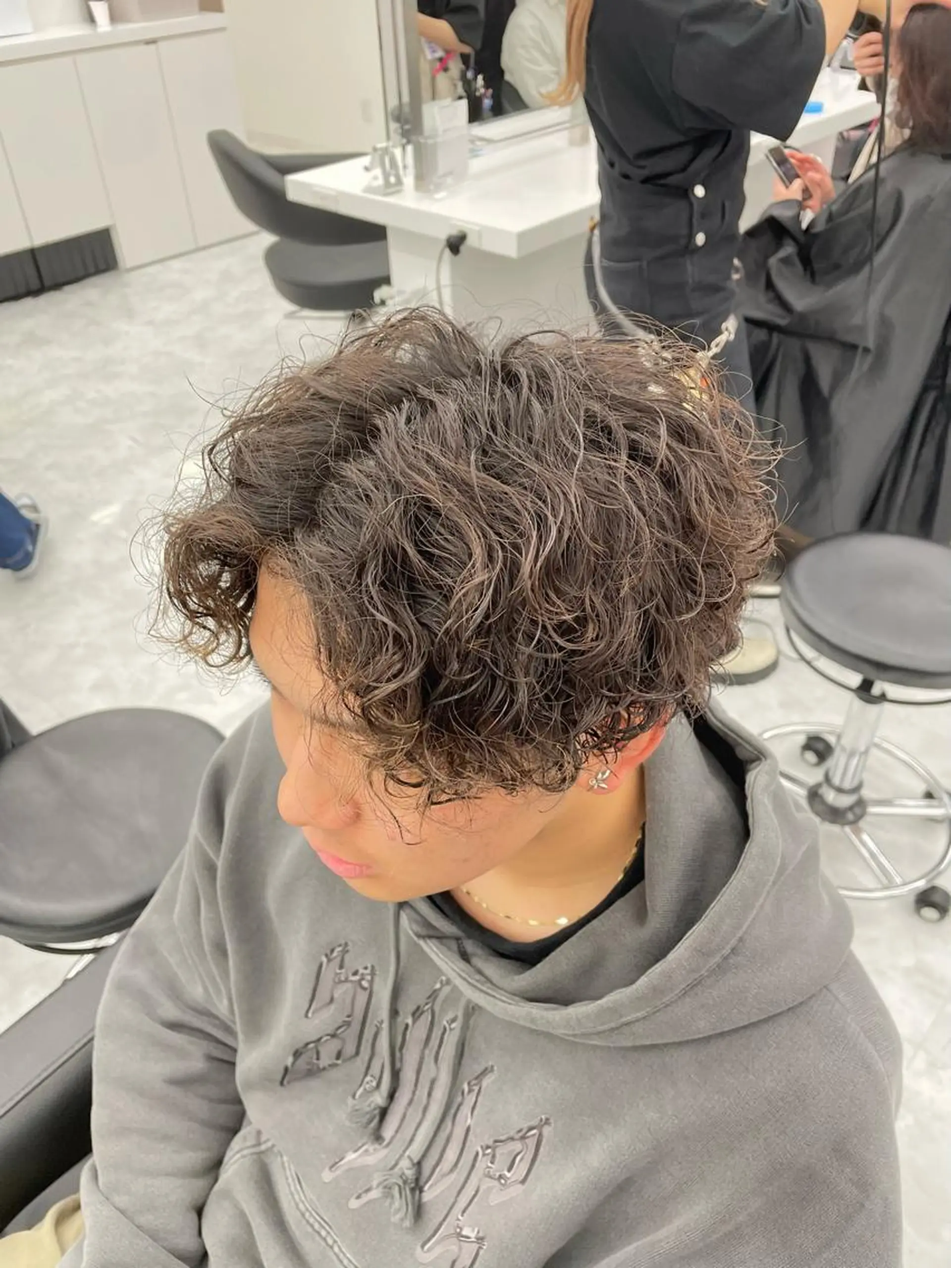 パーマ メンズ men's salon Gaudi三宮店所属・men's特化 値段以上の仕上がりにのヘアスタイル