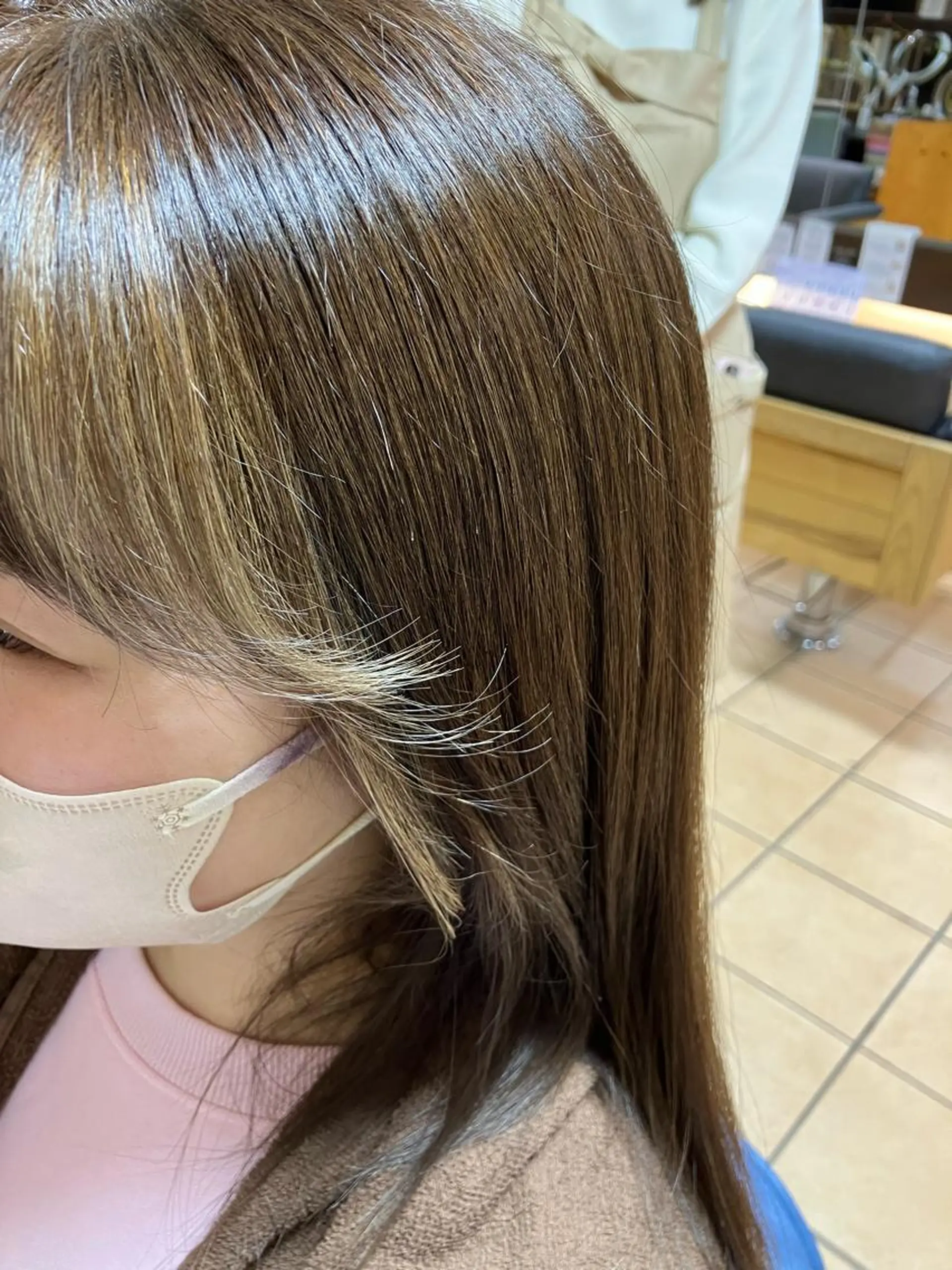 ミディアム カラー ミストバング  フェイスフレーミング 奥谷 美代子のヘアスタイル