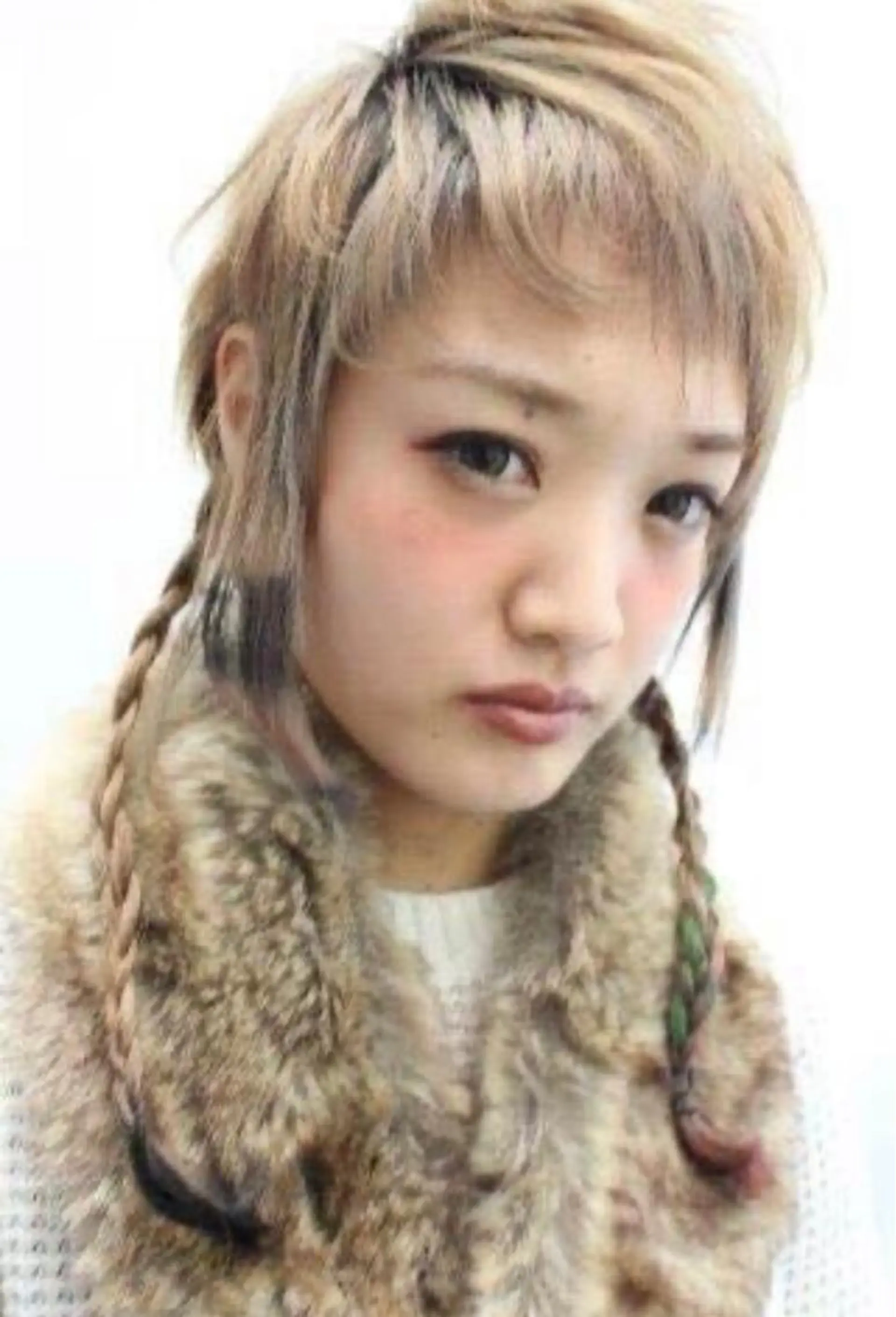 ショート カラー ヘアアレンジ and Art おのでらじんのヘアスタイル