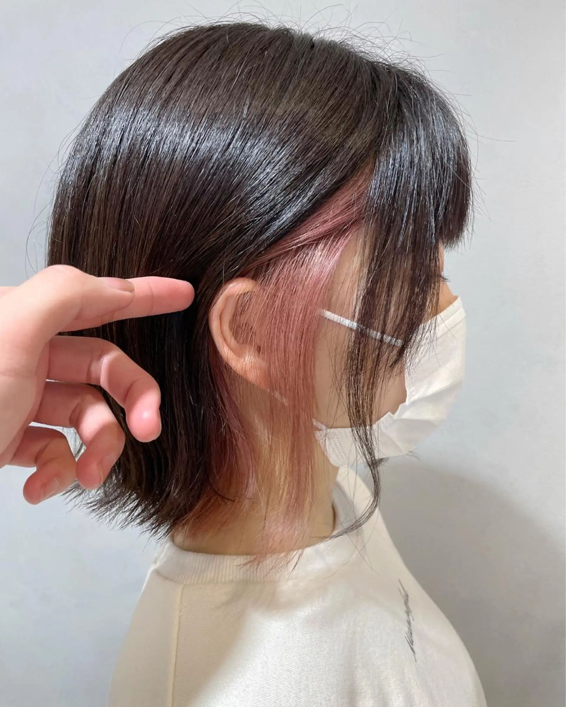 ミディアム カラー ベージュカラー イヤリングカラー インナーカラー ピンクカラー ピンクベージュ ヘアカラー 🐶伊藤 弘夢🐶のその他イメージ