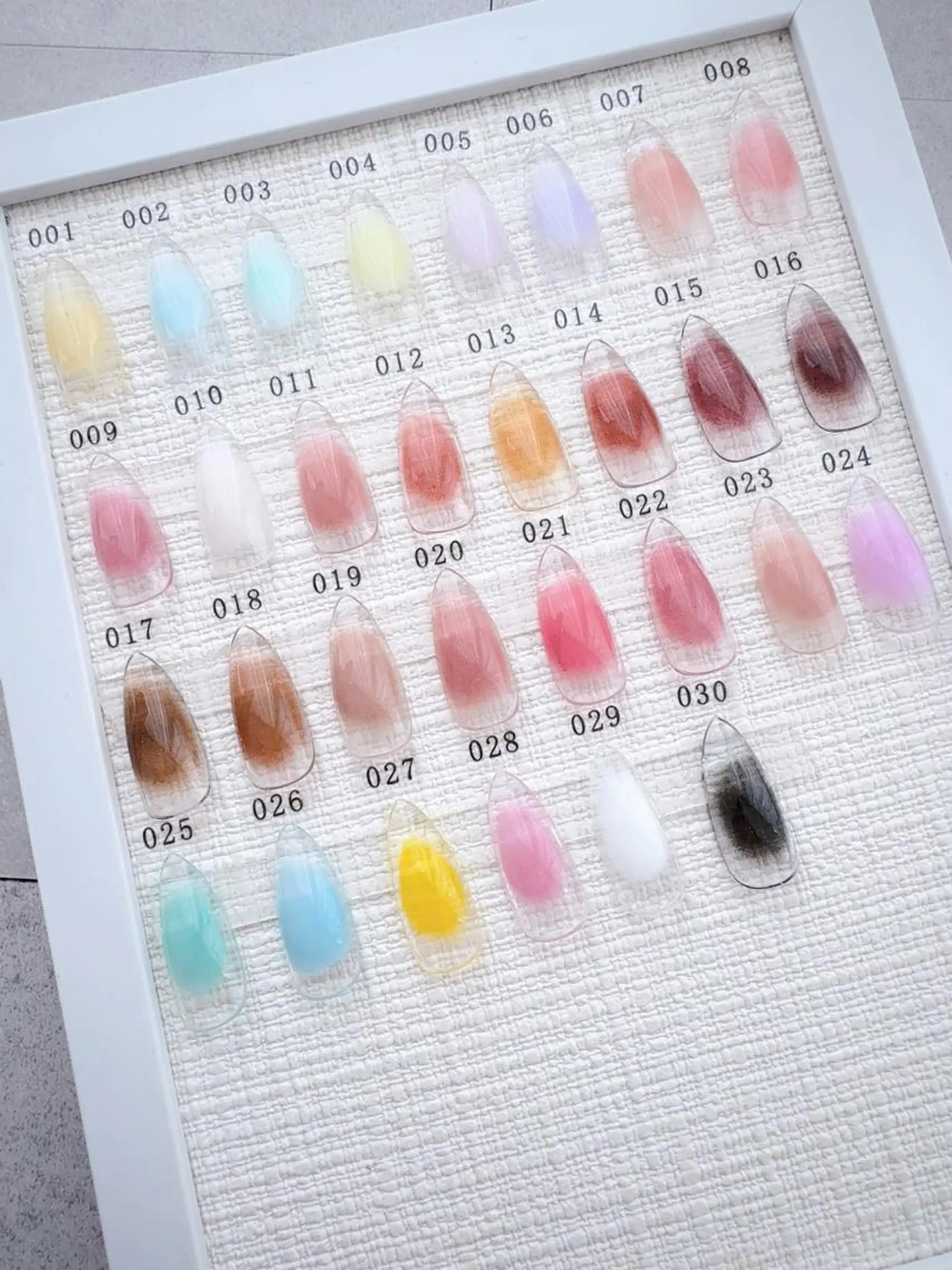 ネイル チークネイル ハンドネイル 🦋Minmin nail salonのネイルデザイン