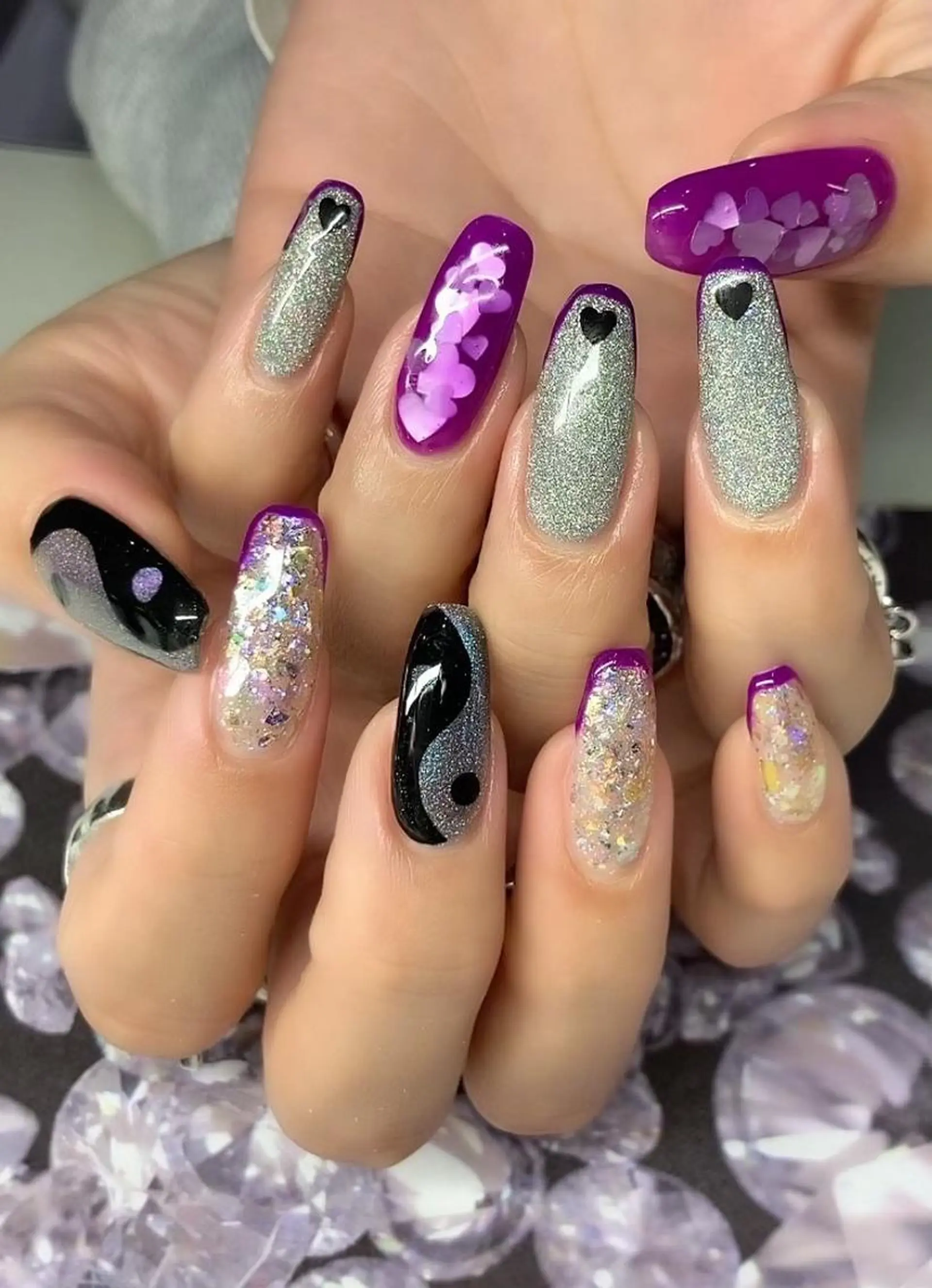 ネイル アイブロウ 長さ出し フレンチネイル ジェルネイル ハート 韓国ネイル ハンドネイル Nail&eye Belire 新宿のネイルデザイン