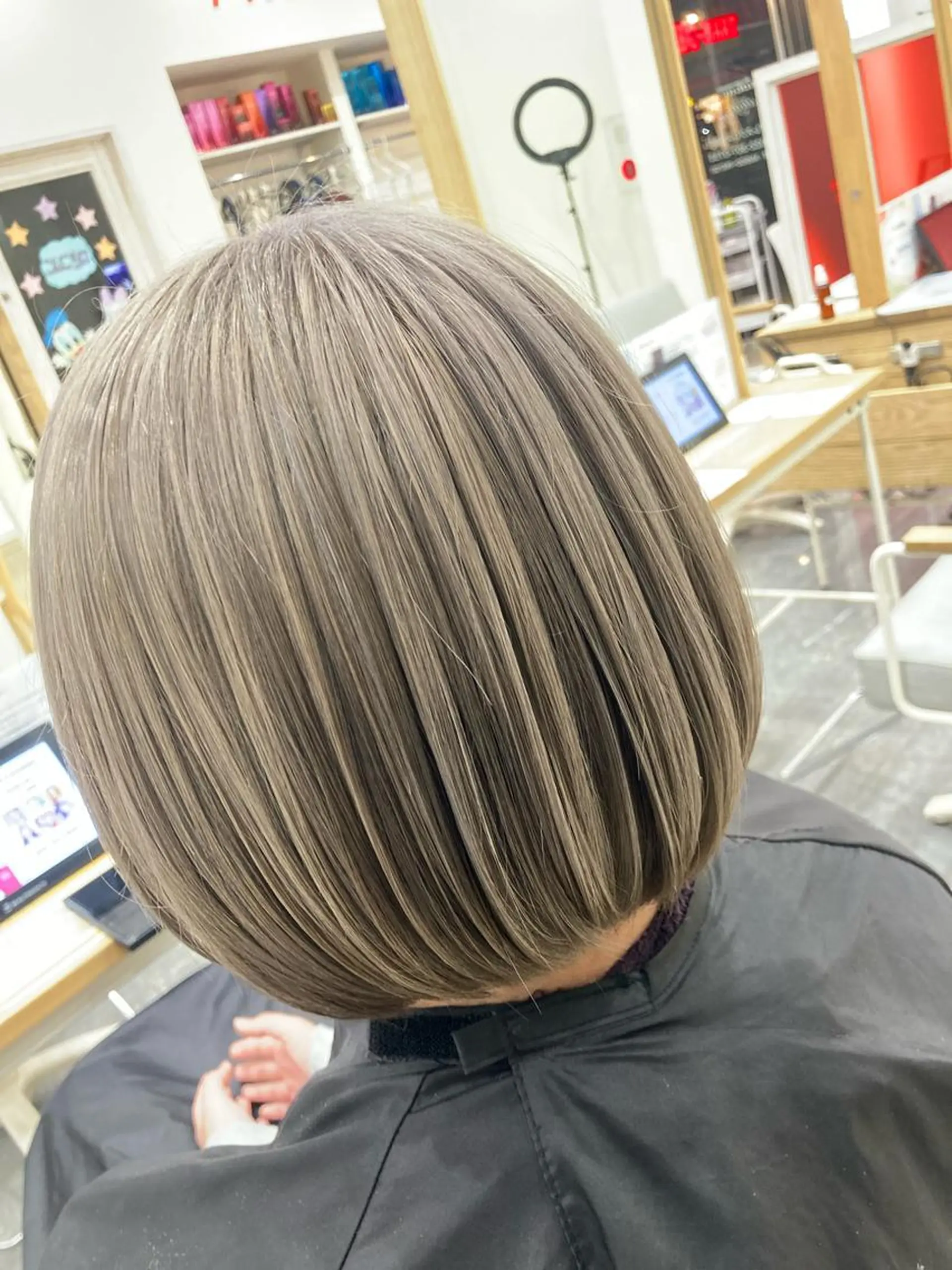 カラー ベージュカラー ブリーチ シルバー シルバーベージュ カット ヘアカラー トリートメント 高橋成海💎透明感/ デザインカラー💎のヘアスタイル