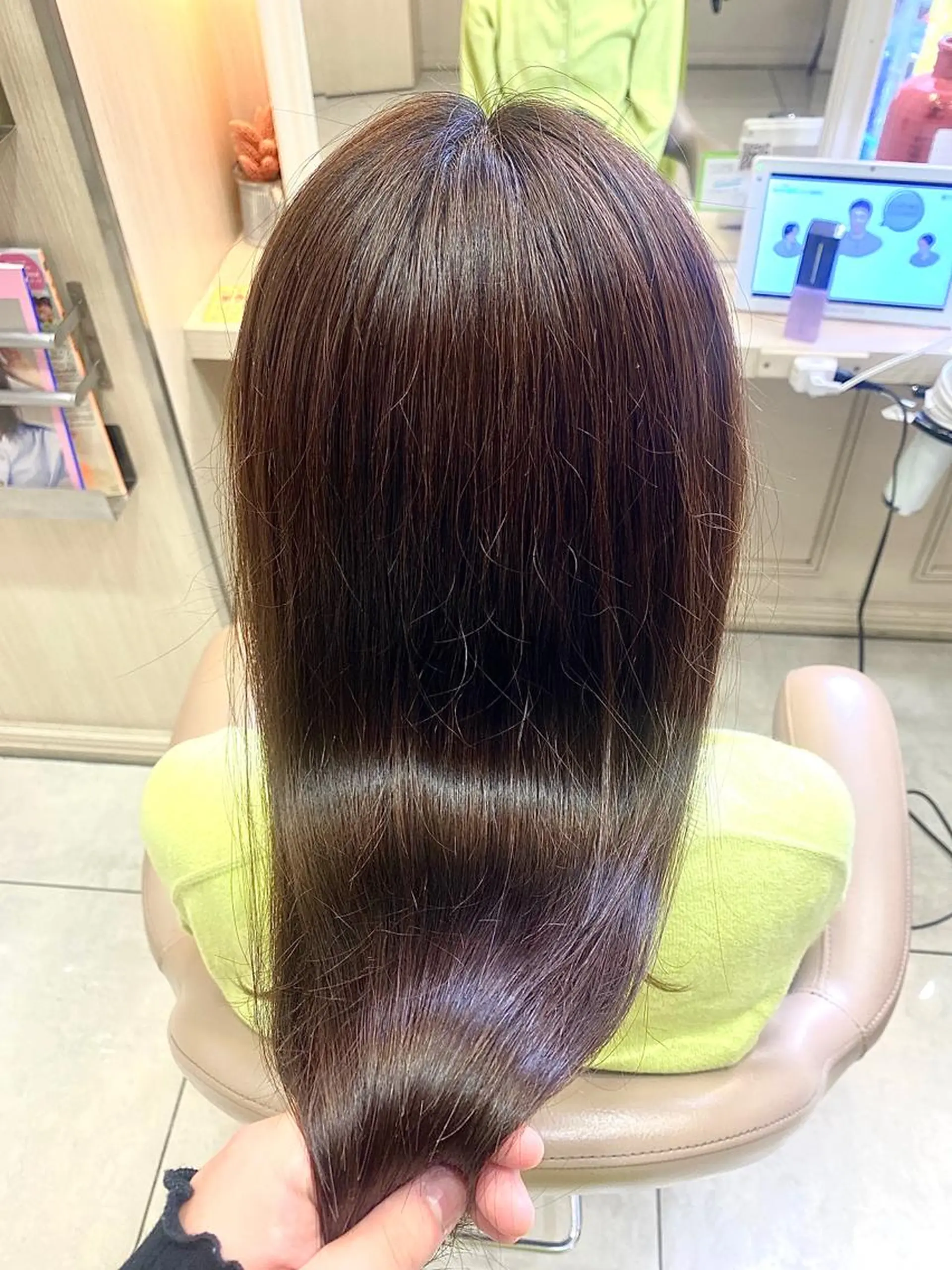 カラー 💙mai🫧 縮毛矯正・ハイライトのヘアスタイル