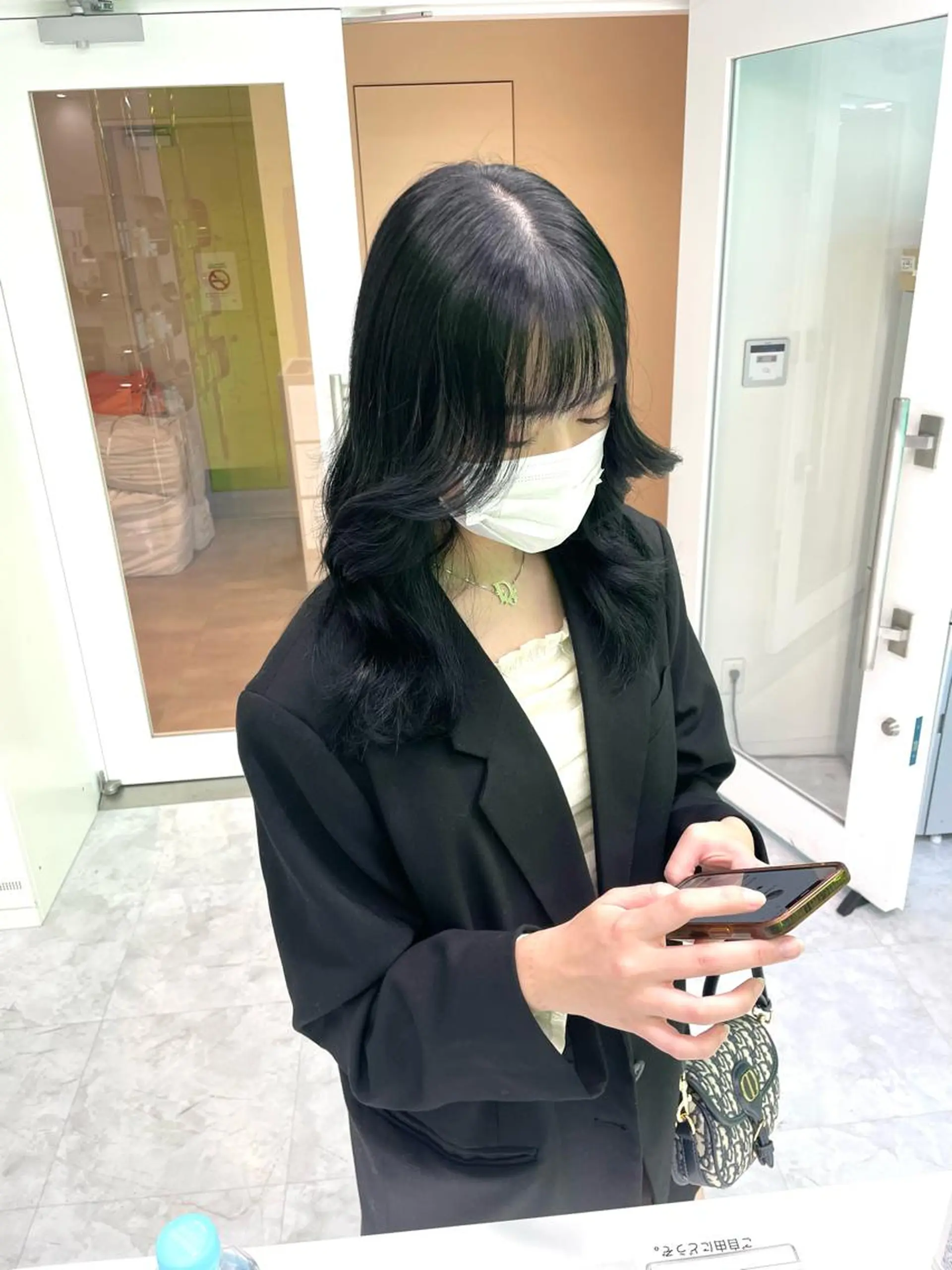 セミロング カラー ヘアアレンジ Ella所属・nana【艶髪】/ レイヤー/縮毛矯正のヘアスタイル