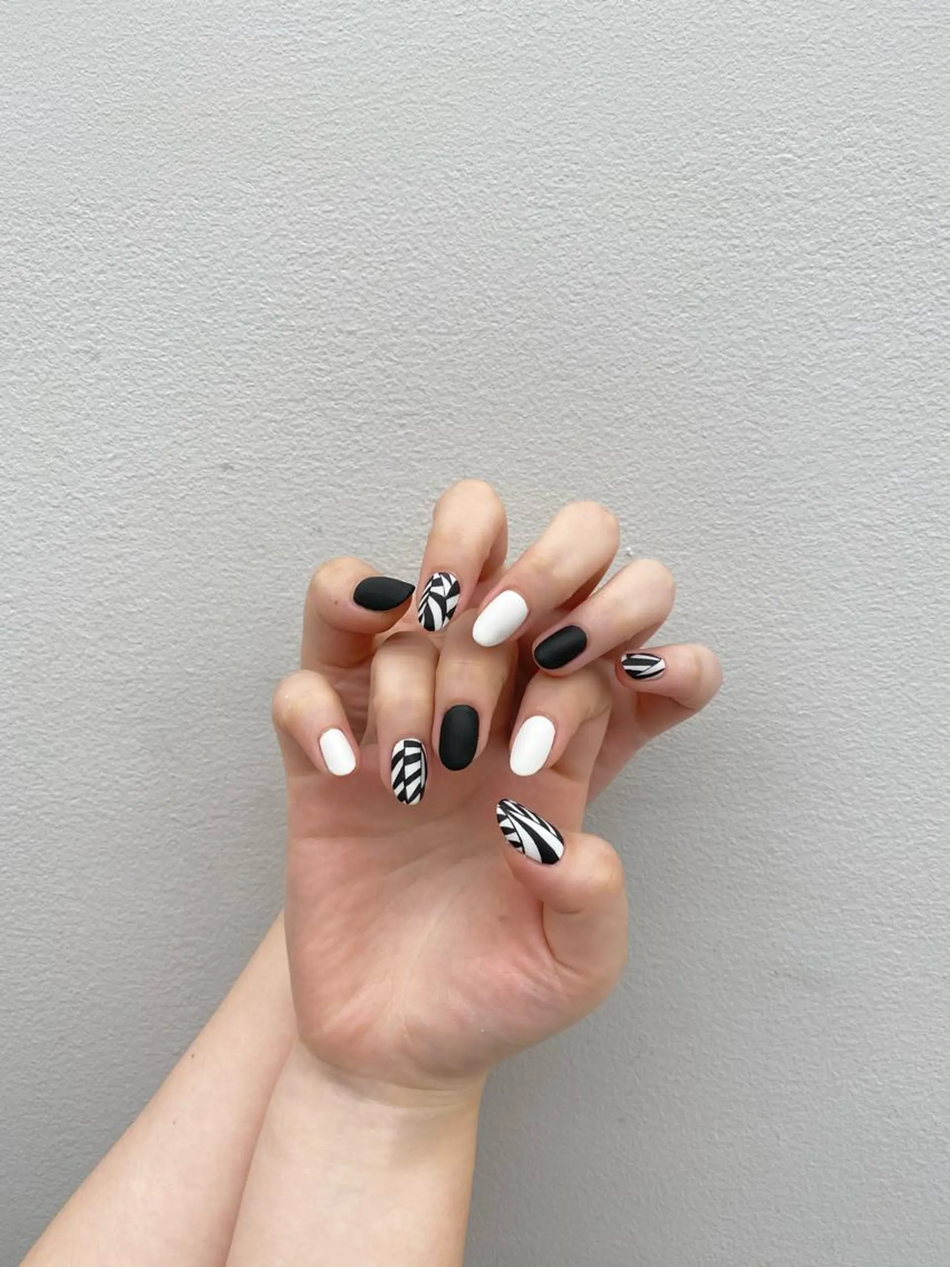 ネイル ハンドネイル 京都レイヤーカット/ 縮毛矯正/羽柴りくのヘアスタイル