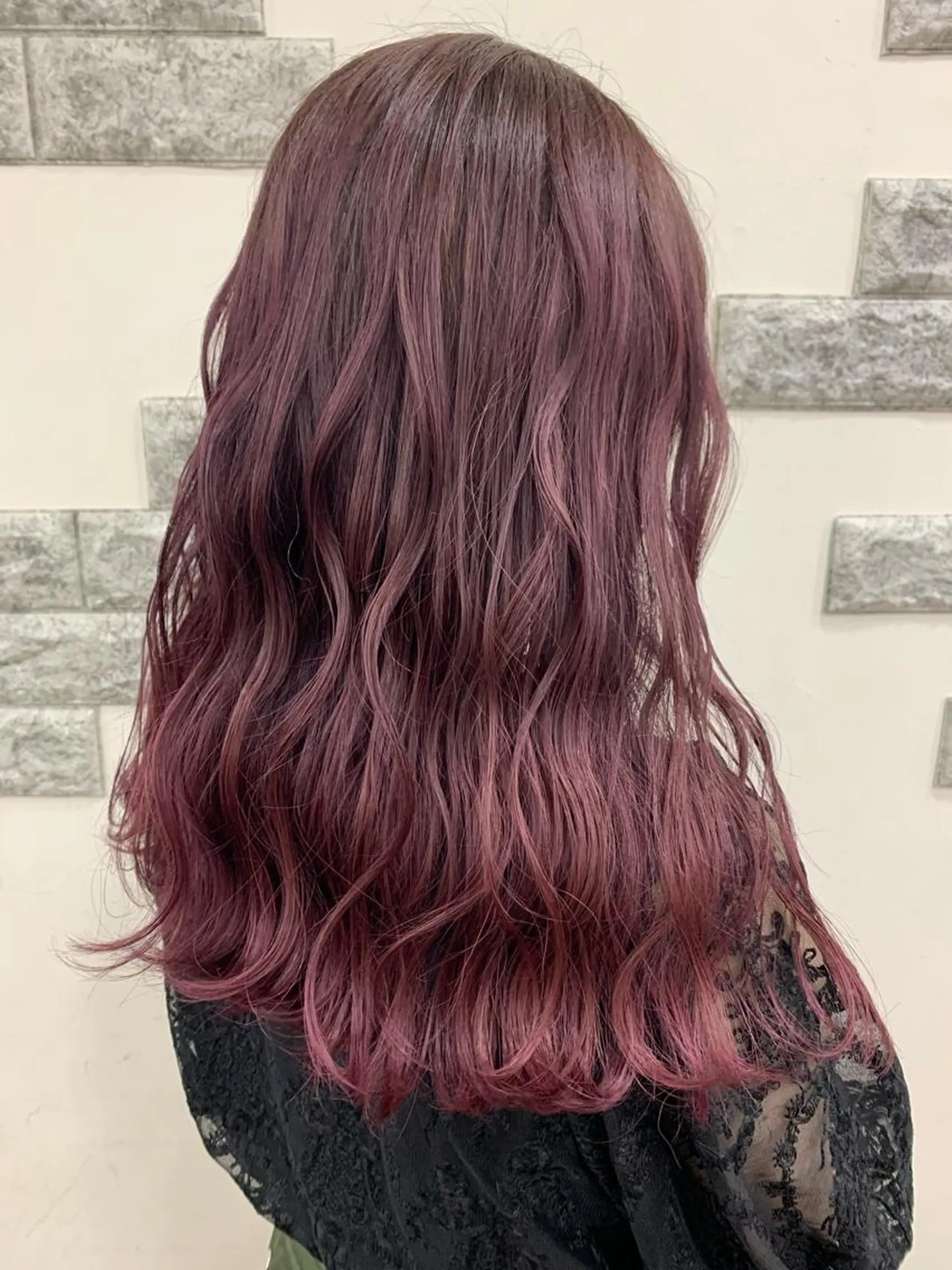 ロング SALOWIN新宿三丁目 Frente店所属・薄田 珠美のヘアスタイル