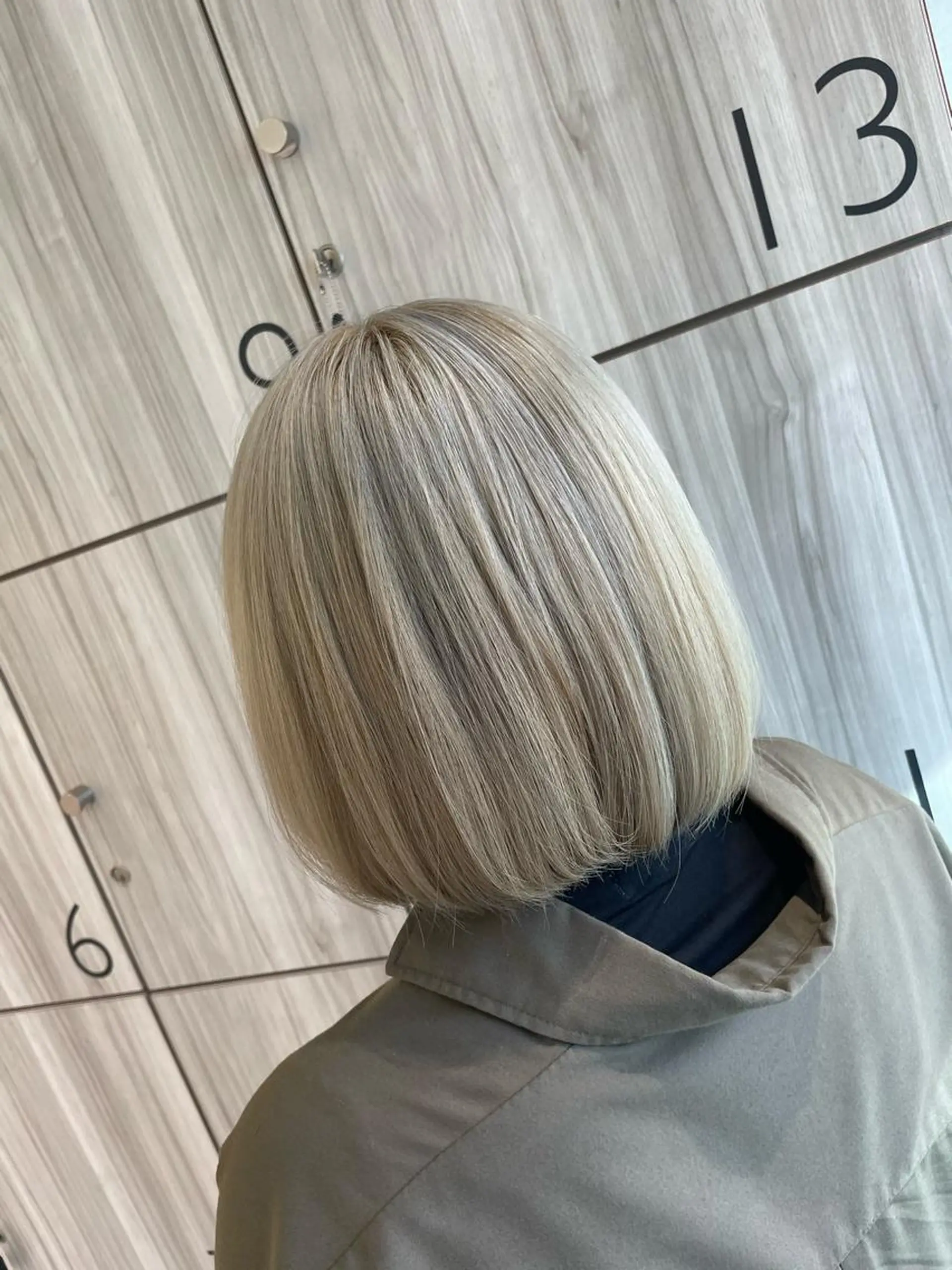 ミディアム カラー メンズ メンズブリーチ ブリーチ ブロンド ホワイトブロンド Reginavita栄所属・パーマ×メッシュ/ 本日空き○/岡本一真のヘアスタイル