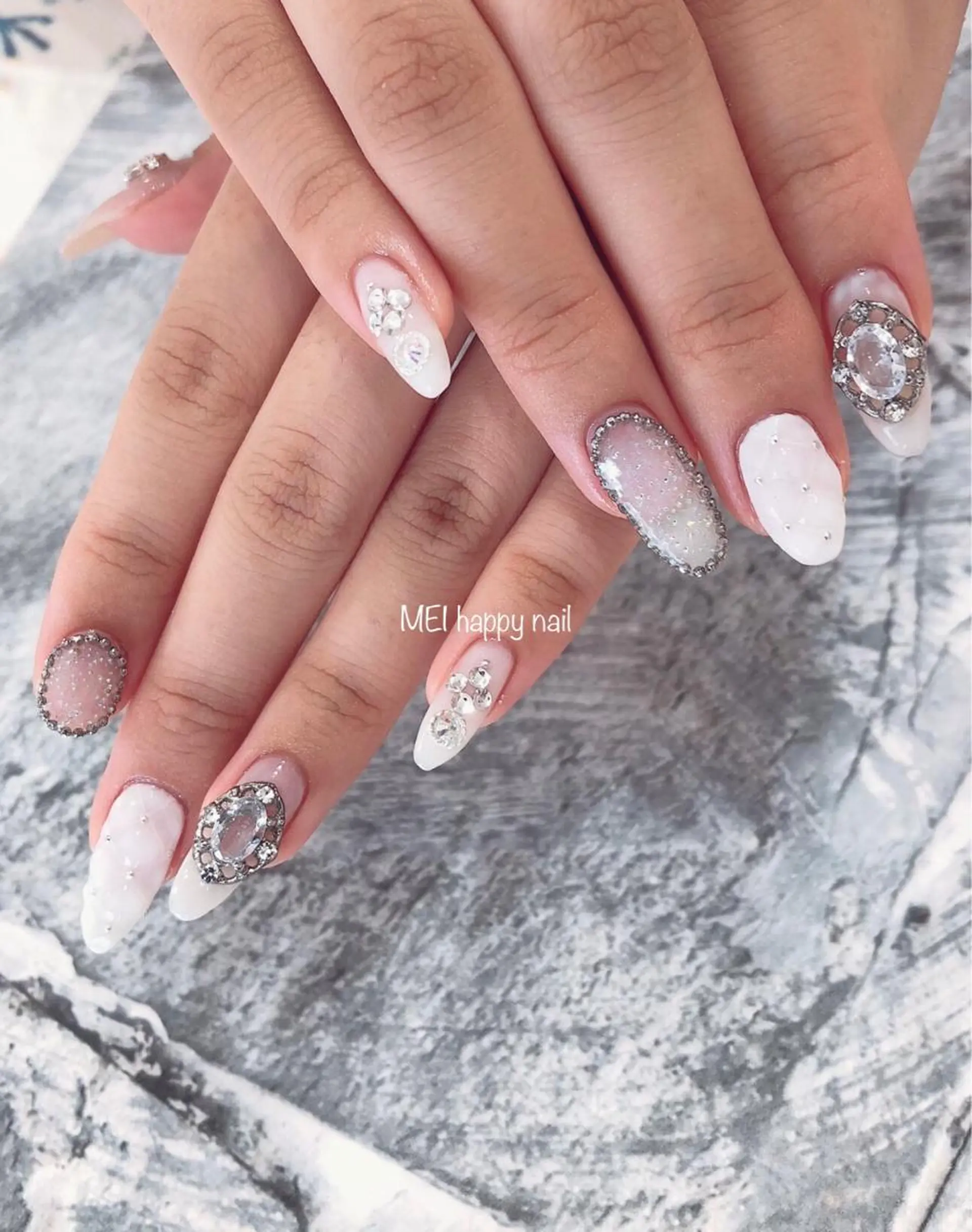 ネイル マツエク・マツパ 韓国風マツエク ジェルネイル 韓国ネイル パラジェル 北浦和 自爪育成ケアのネイルデザイン