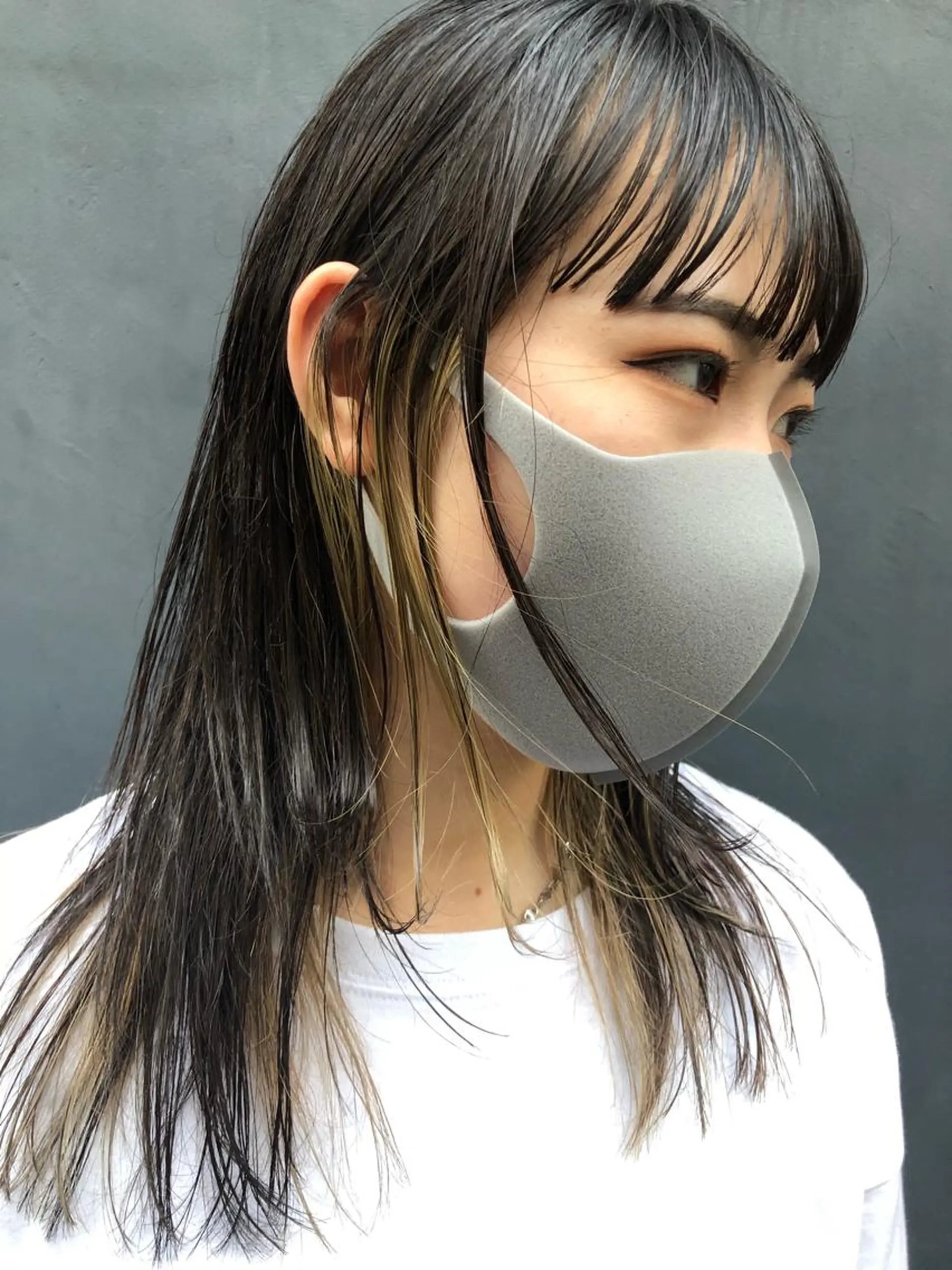 ミディアム カラー インナーカラー ウルフカット SALOWIN所属・ブリーチ✨ ボブ✨レイヤーのヘアスタイル