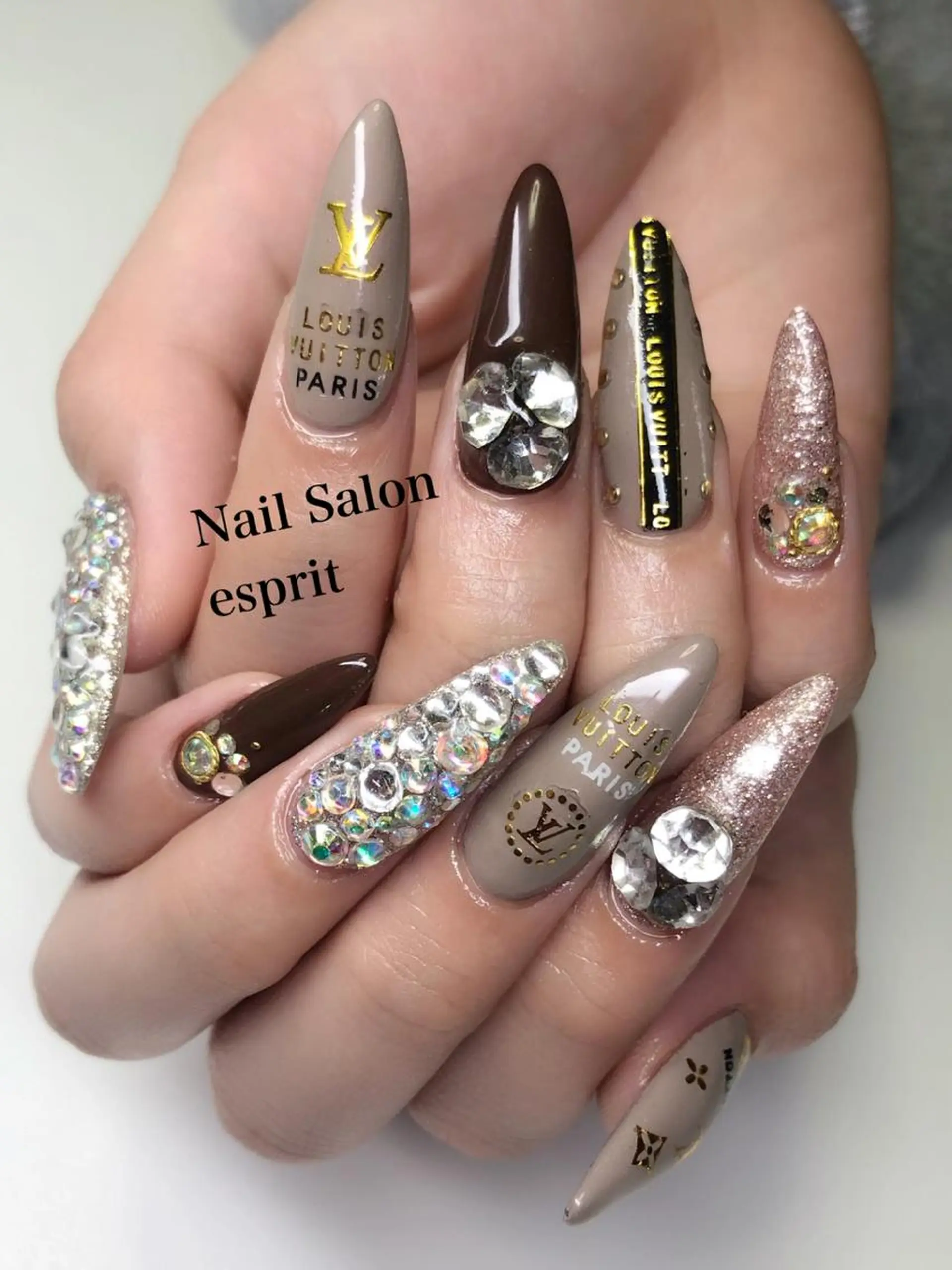 ネイル 長さ出し ロングネイル 持ち込み スカルプネイル ストーンネイル Nail Salon espritのネイルデザイン