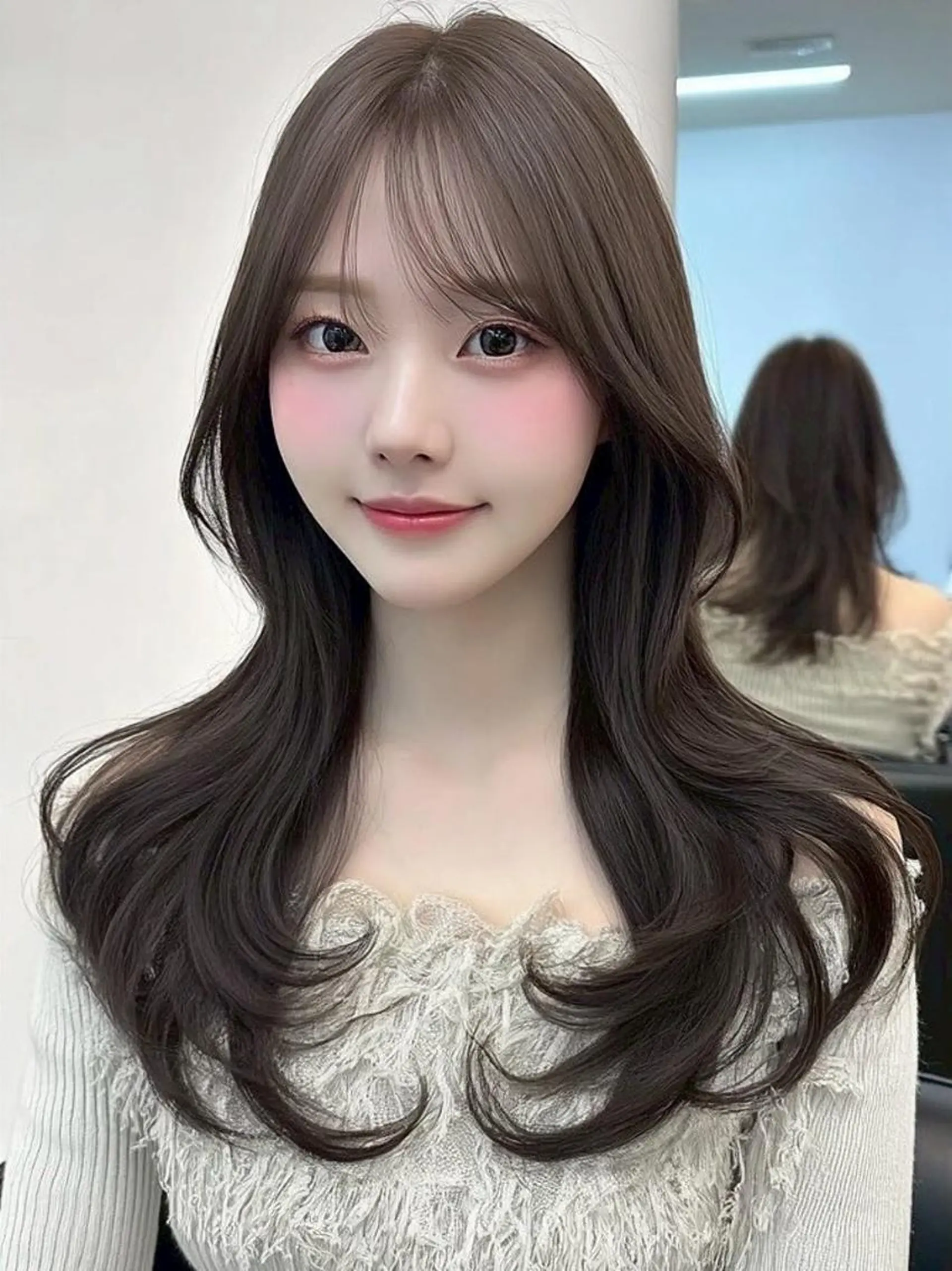 セミロング くびれヘア 髪質改善 韓国風ヘア 似合わせカット 縮毛矯正 カット ヘアカラー 韓国ヘア🤍⛓️ マツエク／Mao✩⡱のヘアスタイル