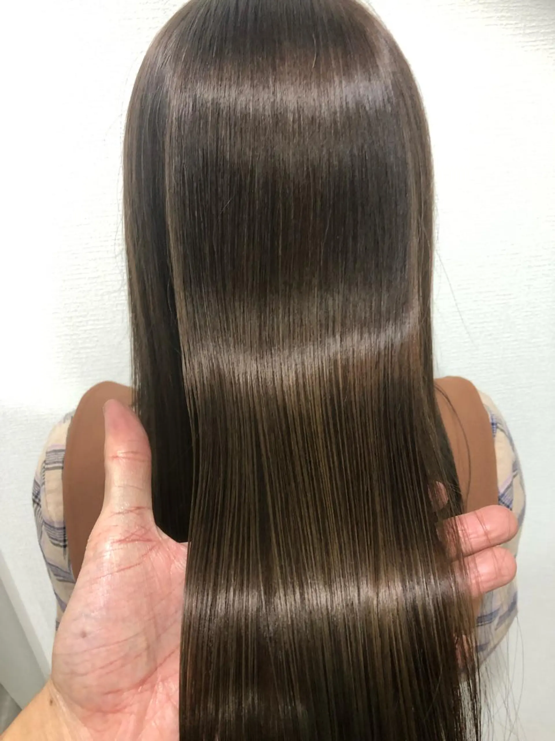 セミロング トレヴァー デルチザンのヘアスタイル