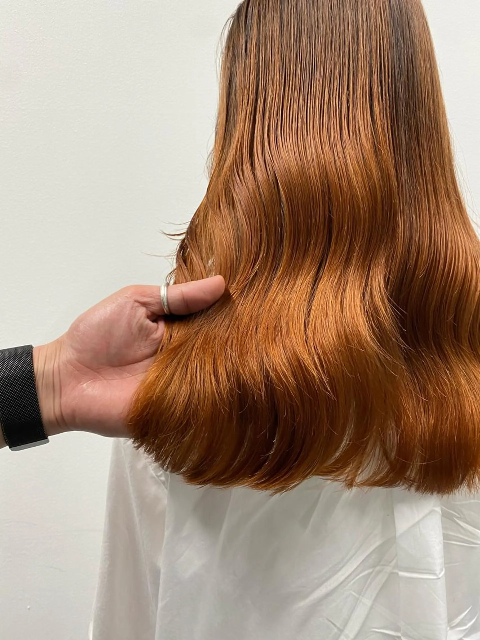 セミロング カラー Living所属・ヨシモトリョウ 髪質改善/美髪のヘアスタイル