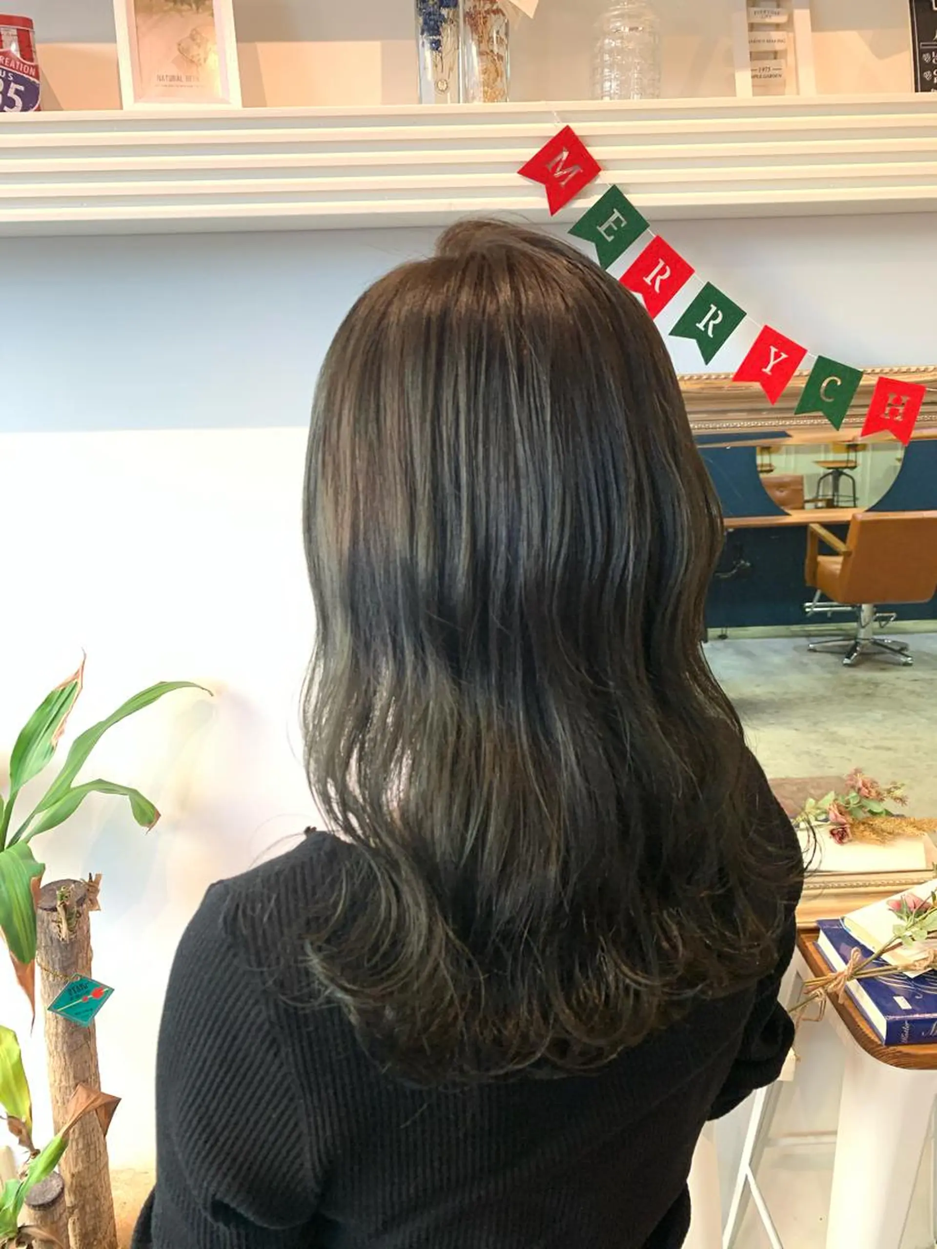 セミロング アッシュ ヘアカラー トリートメント ヘッドスパ ヘアセット 大宮/山口 竣也のヘアスタイル