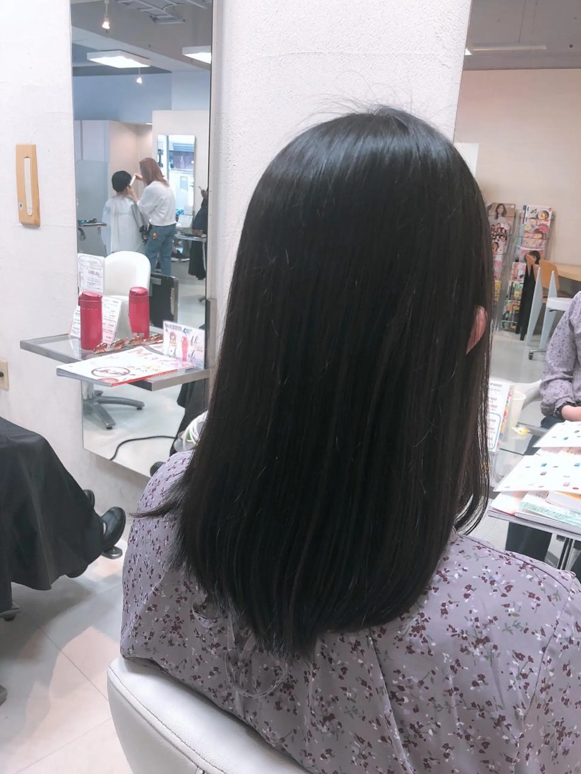 ミディアム 阿部 美咲のヘアスタイル