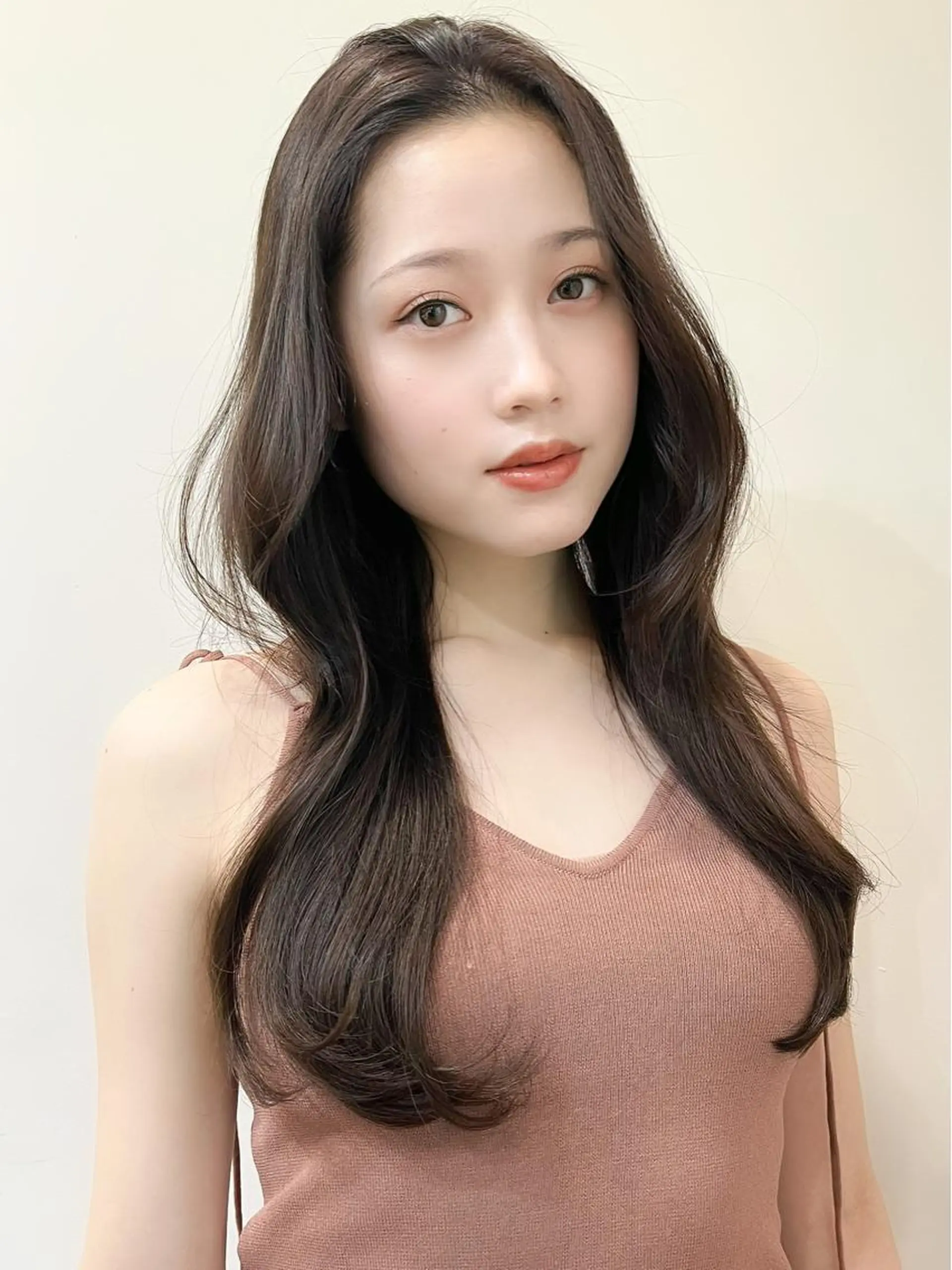 セミロング カラー アッシュ ベージュカラー 透明感カラー 髪質改善 韓国風ヘア ✨髪質改善特化✨ kyousukeのヘアスタイル