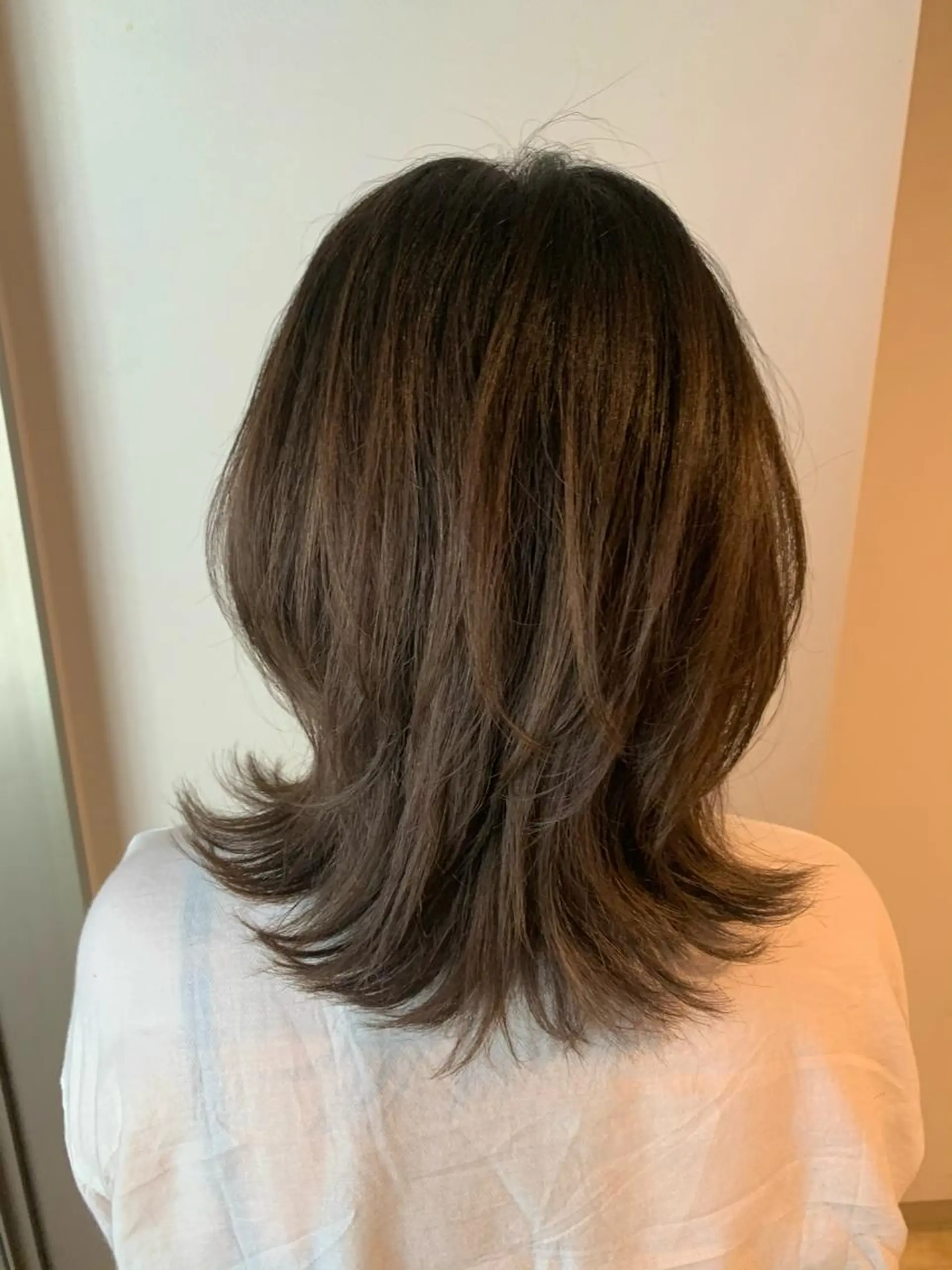 ミディアム うしだ かおるのヘアスタイル