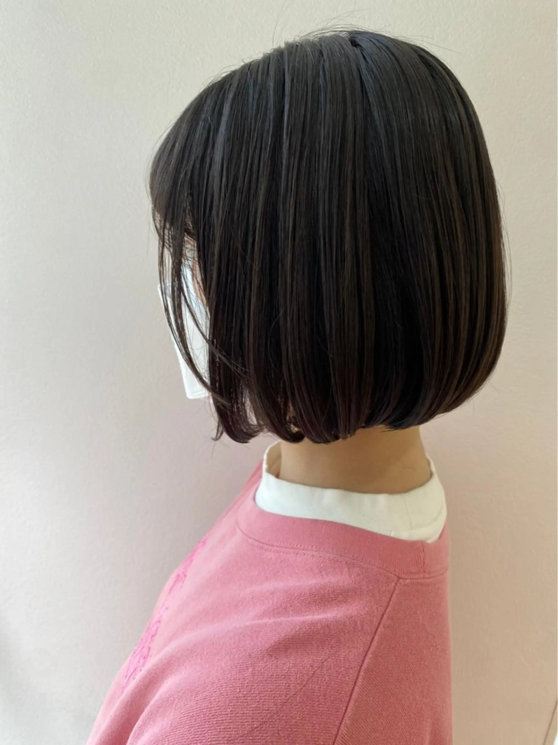 ショート 秋葉原オタク向け美容室OFF-KAi!!所属・渡部凌我 小顔ウルフ ハイトーンカラーのヘアスタイル