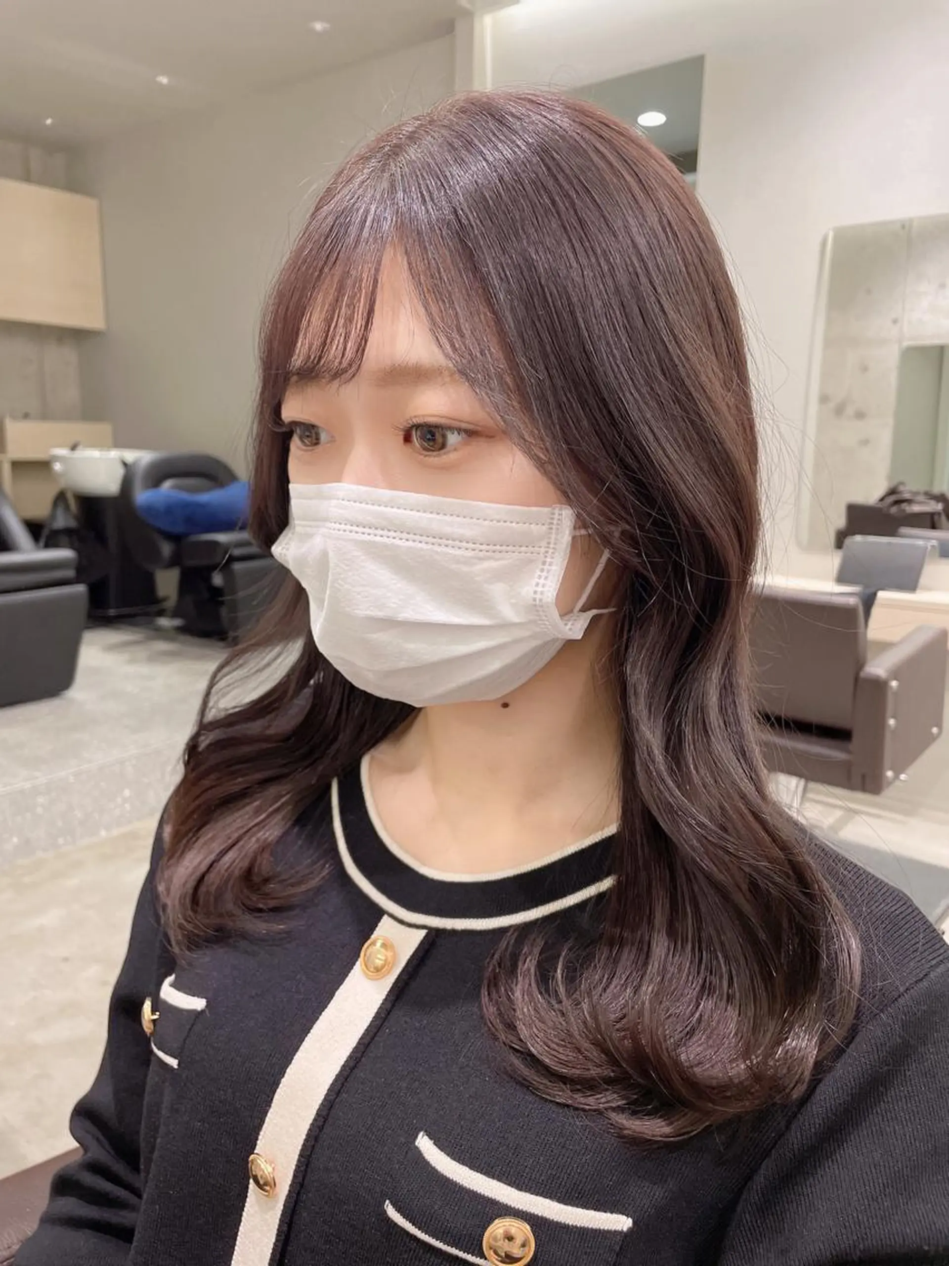 ロング カラー ベージュカラー ブリーチ 透明感カラー グレージュ ラベンダーカラー パーソナルカラー 藤本夢のヘアスタイル