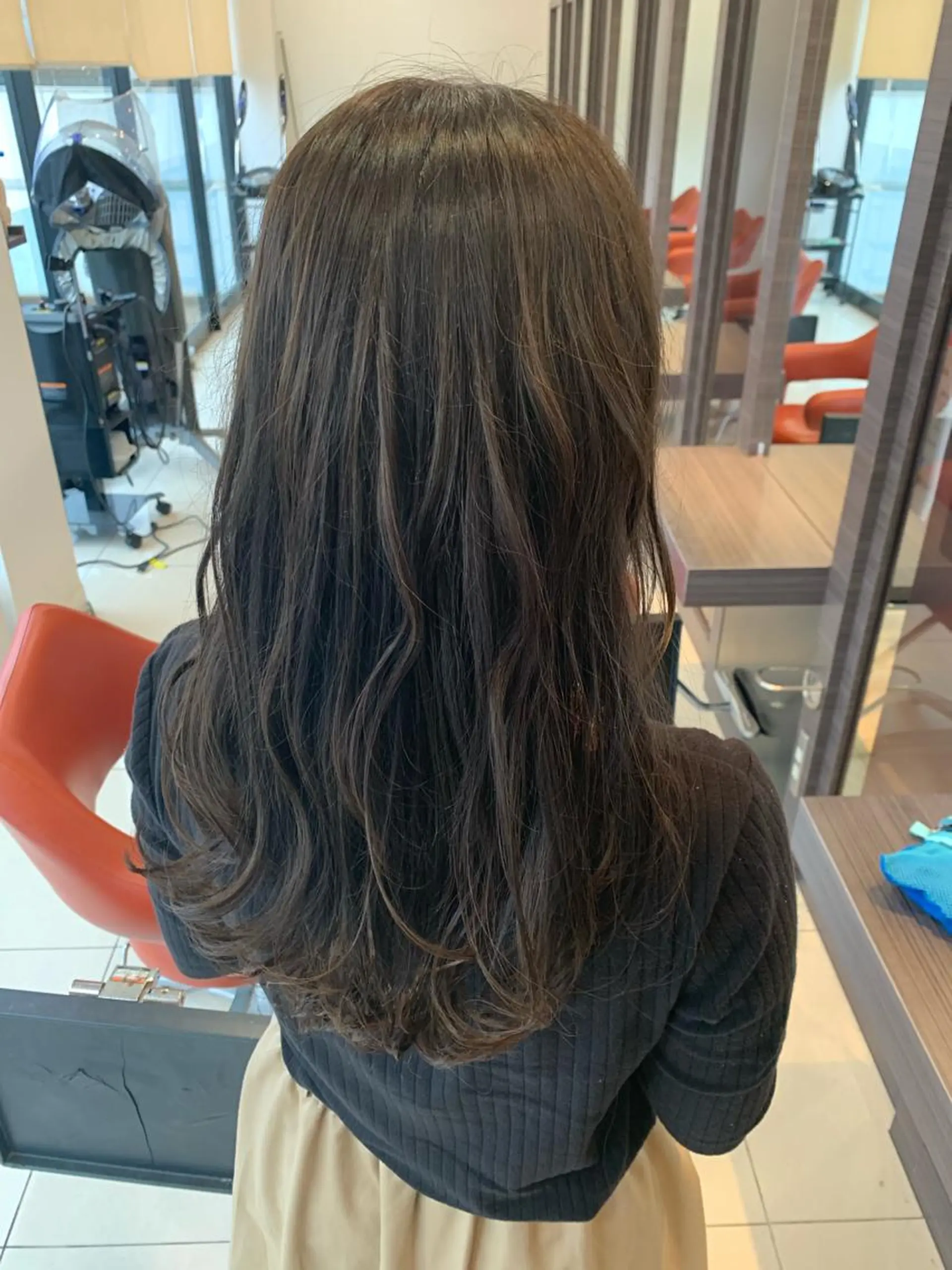 セミロング カット ヘアカラー トリートメント 國井 瑞貴のヘアスタイル