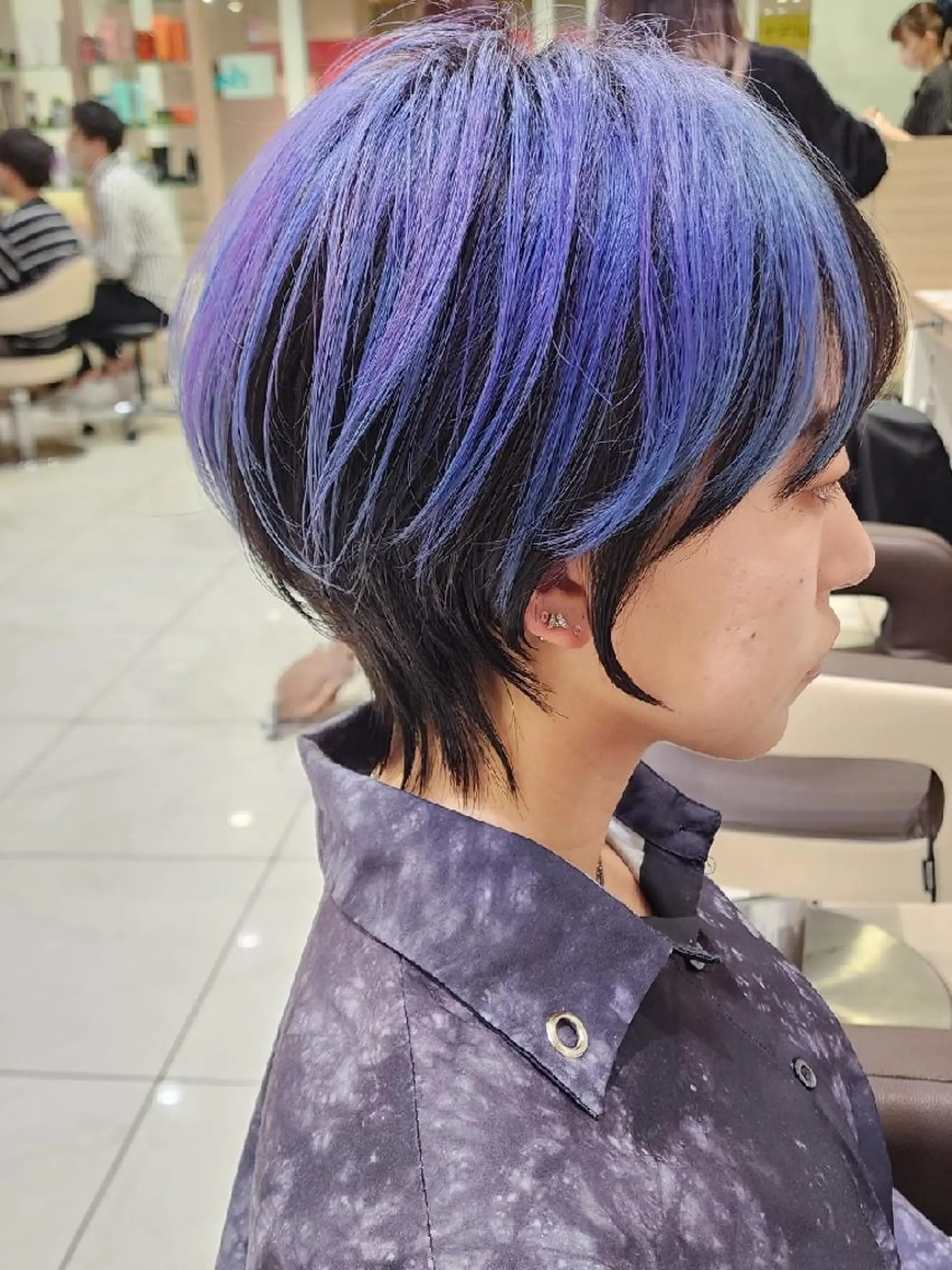 ショート カラー アッシュ ブリーチ ブルーカラー ブルーアッシュ イルミナカラー 中村 和貴のヘアスタイル