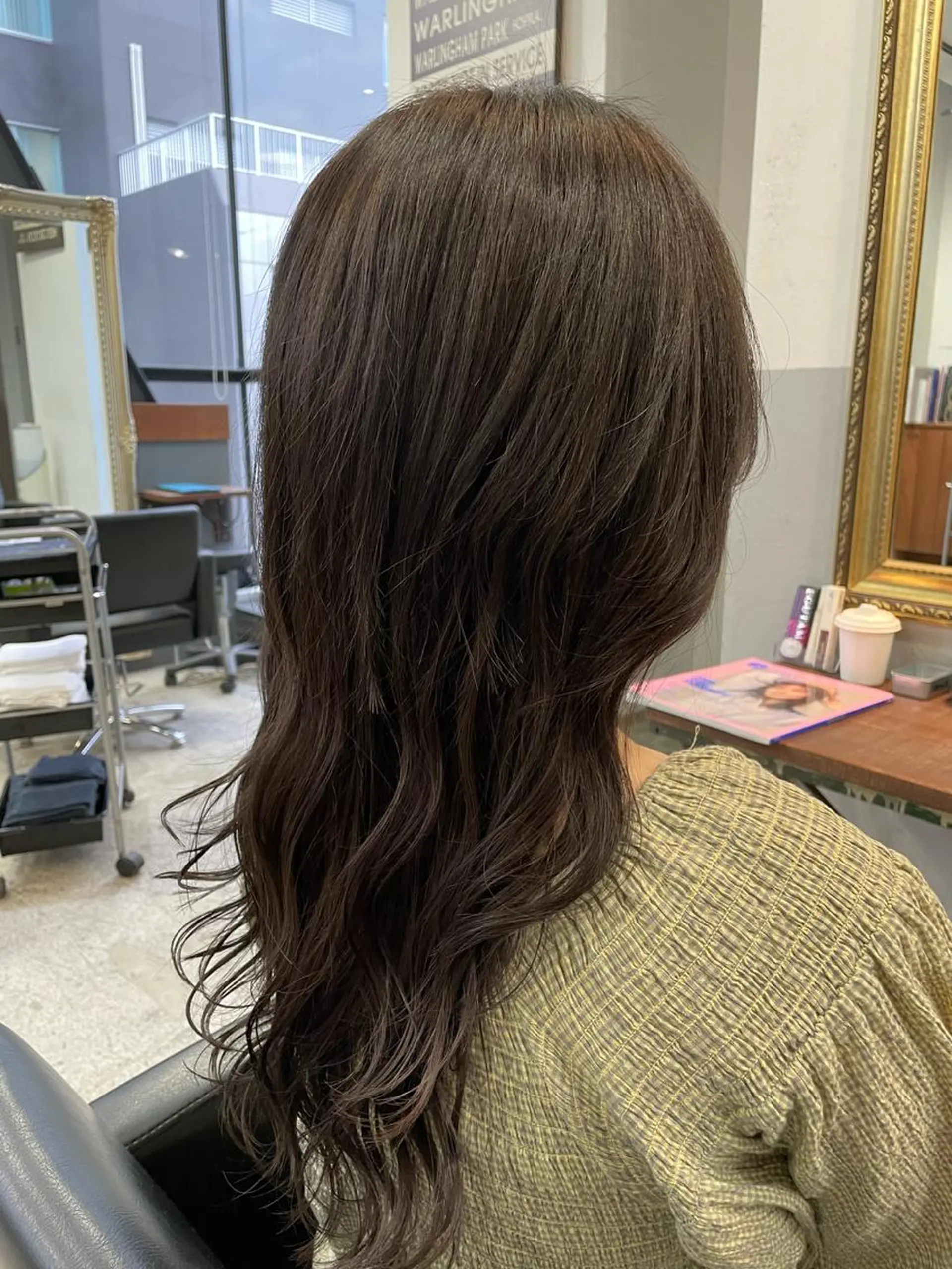 ロング 大内 志穂のヘアスタイル