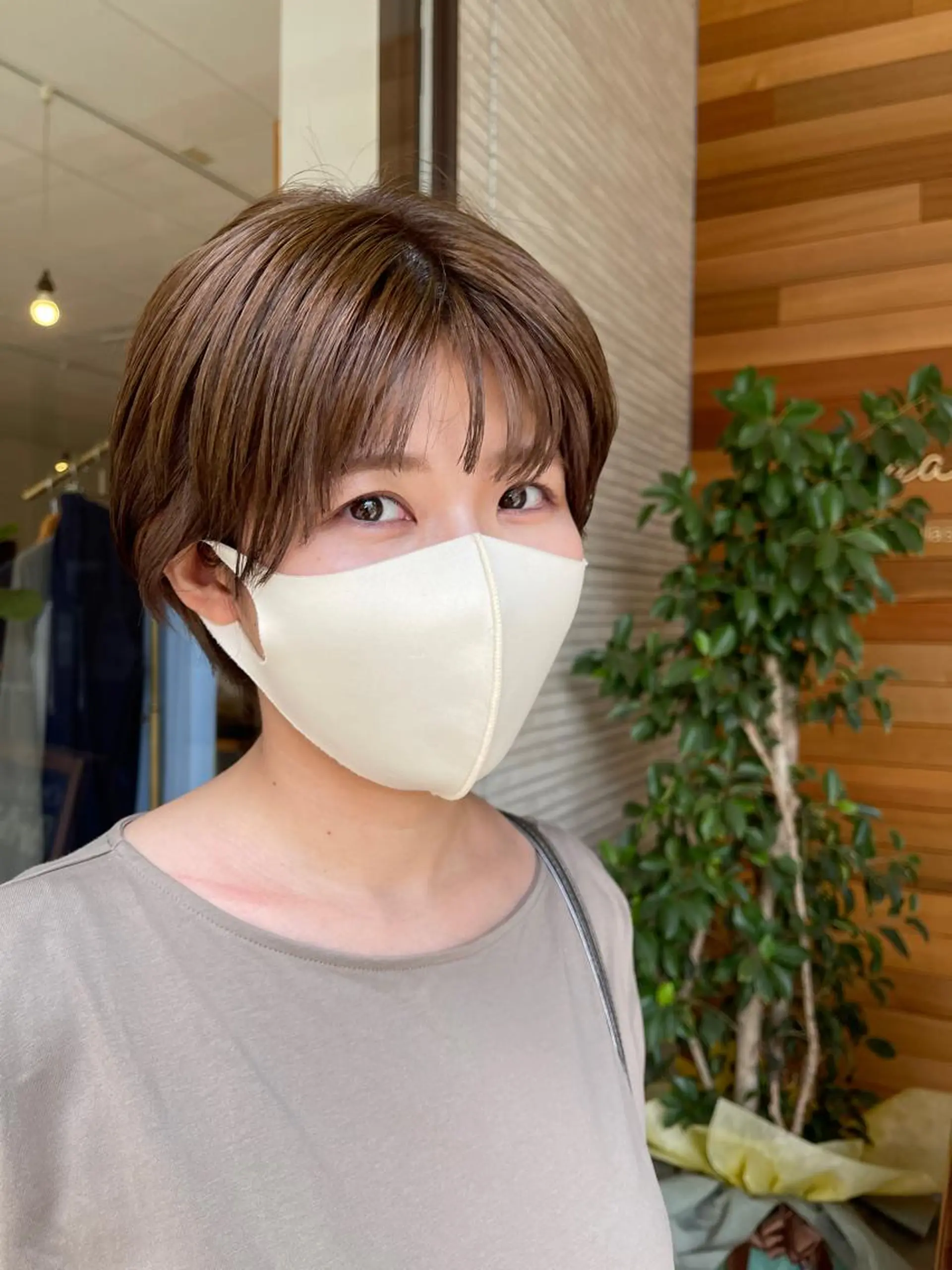 ショート カラー サイドバング 小顔カット ヘアカラー トリートメント 【AMANEQ】 yuka🦋のヘアスタイル