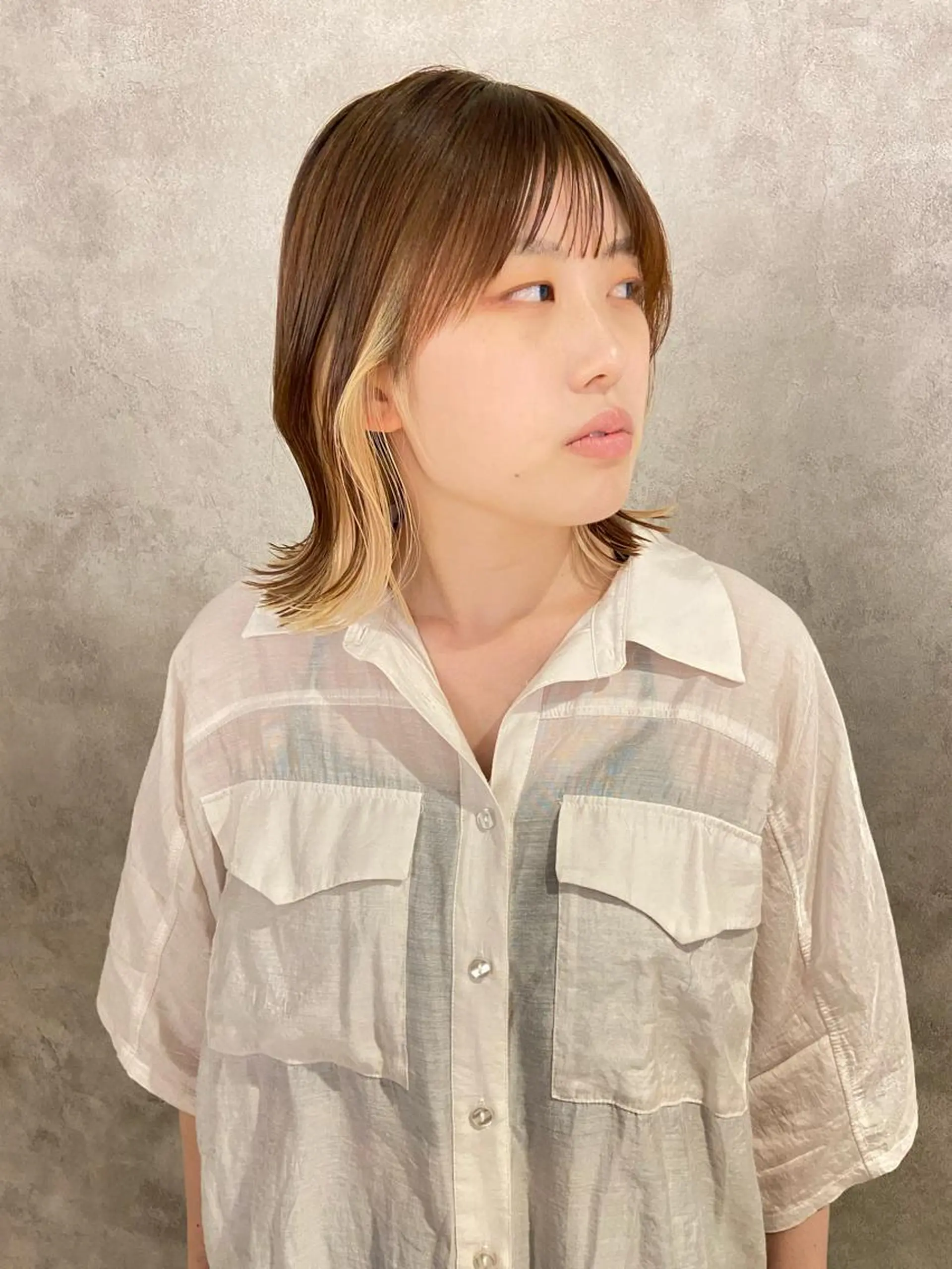 ミディアム カラー 抜きっぱなしブロンド インナーカラー gotoday shiare salon渋谷モディ店所属・大人ヘア/ショート/ ボブ/レイヤーのヘアスタイル