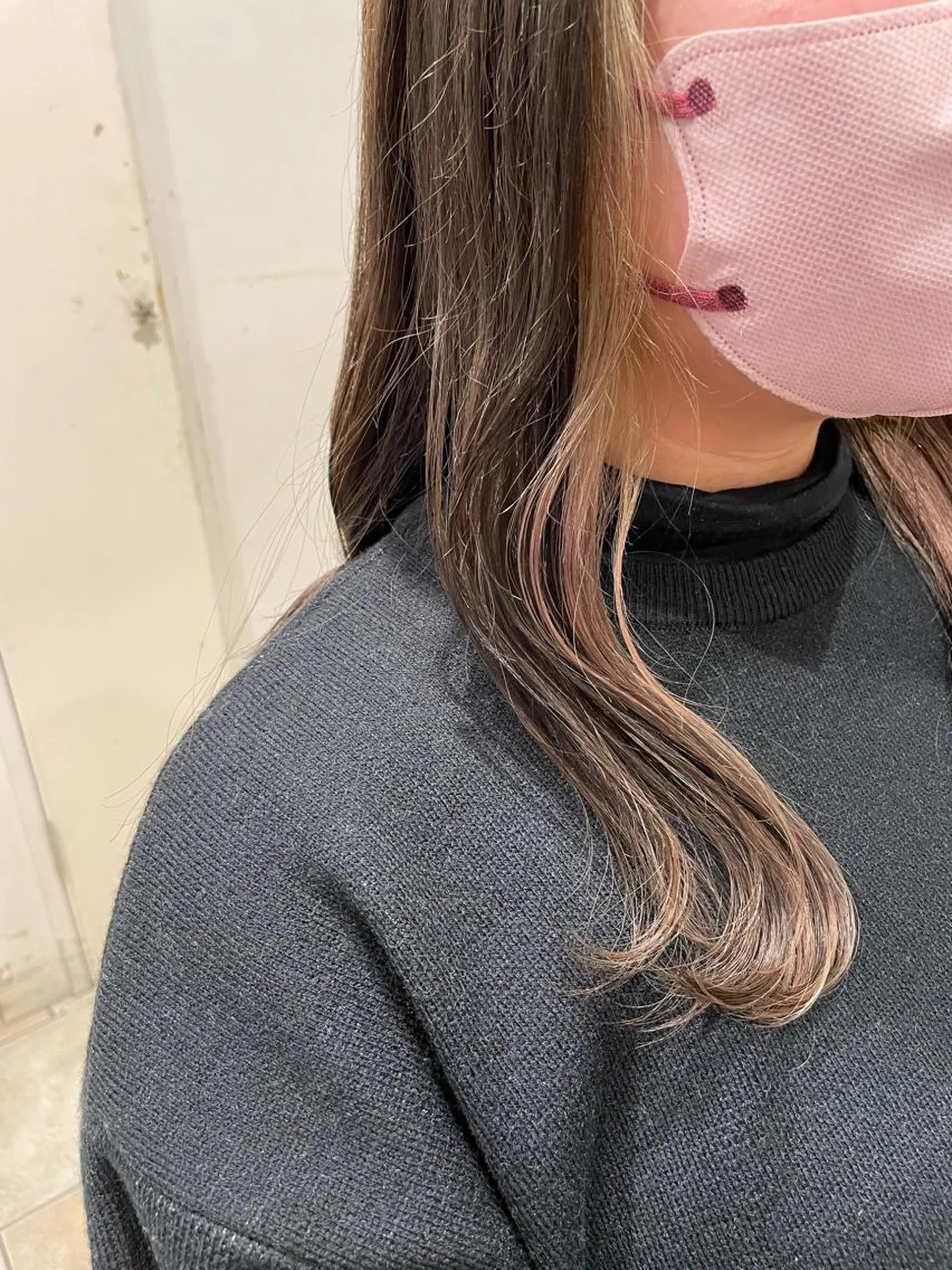 セミロング カラー インナーカラー 松本 美涼のヘアスタイル