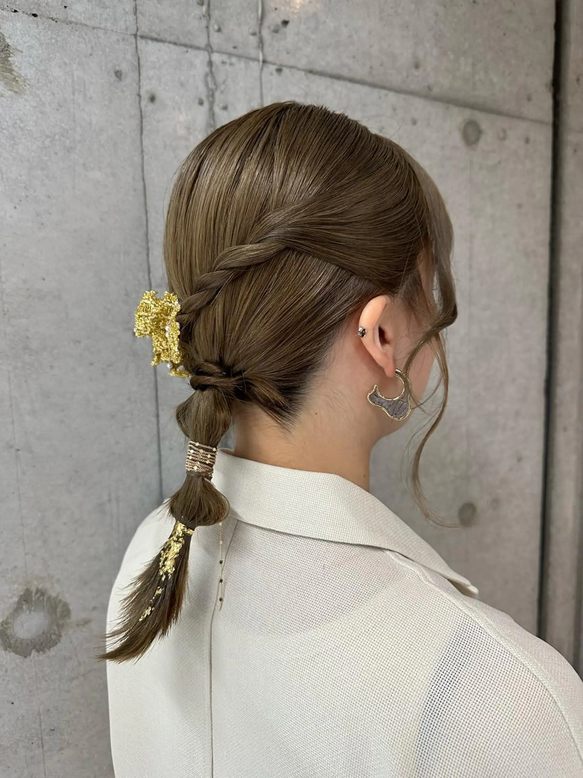 セミロング ヘアアレンジ ヘアセット 女性に人気♪ はやしほのかのヘアスタイル