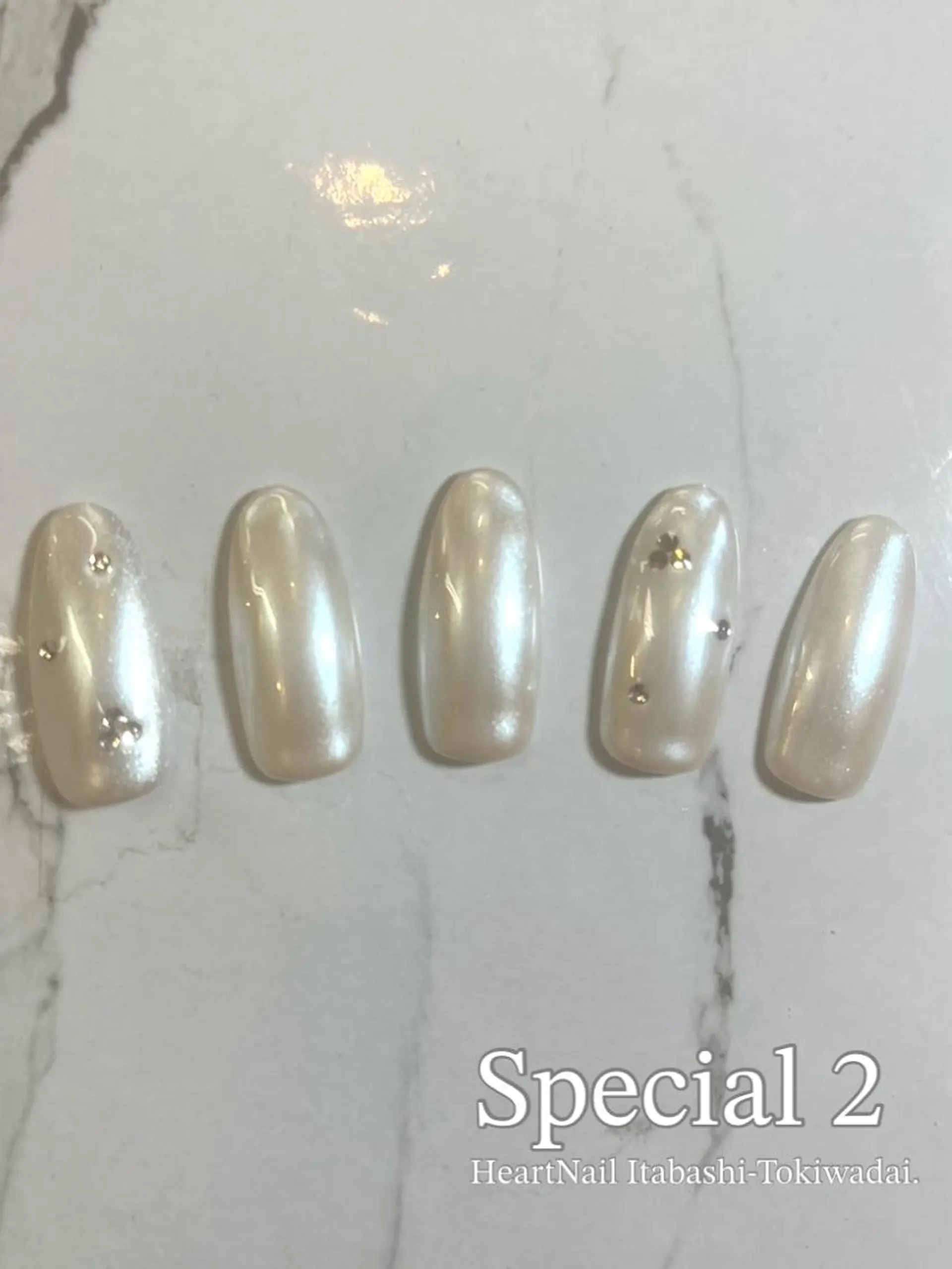 ネイル アートネイル ラメ(グリッター) ラメグラデーション マグネットネイル ワンカラーネイル ハンドネイル ハンドケア はあとねいる 板橋ときわ台店のネイルデザイン