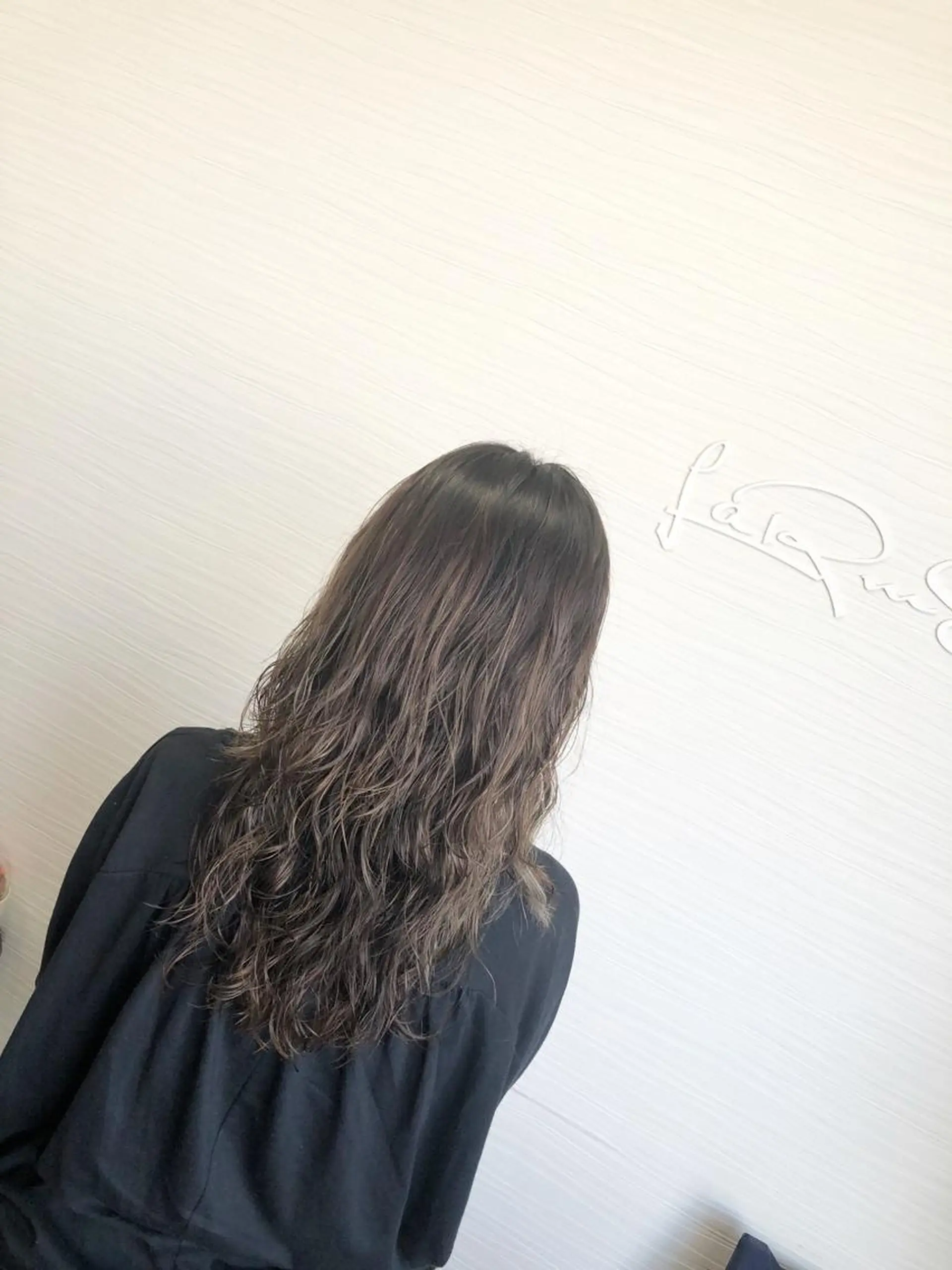 ロング カラー パーマ カット パーマ トリートメント LaRmE Ayumi.のヘアスタイル